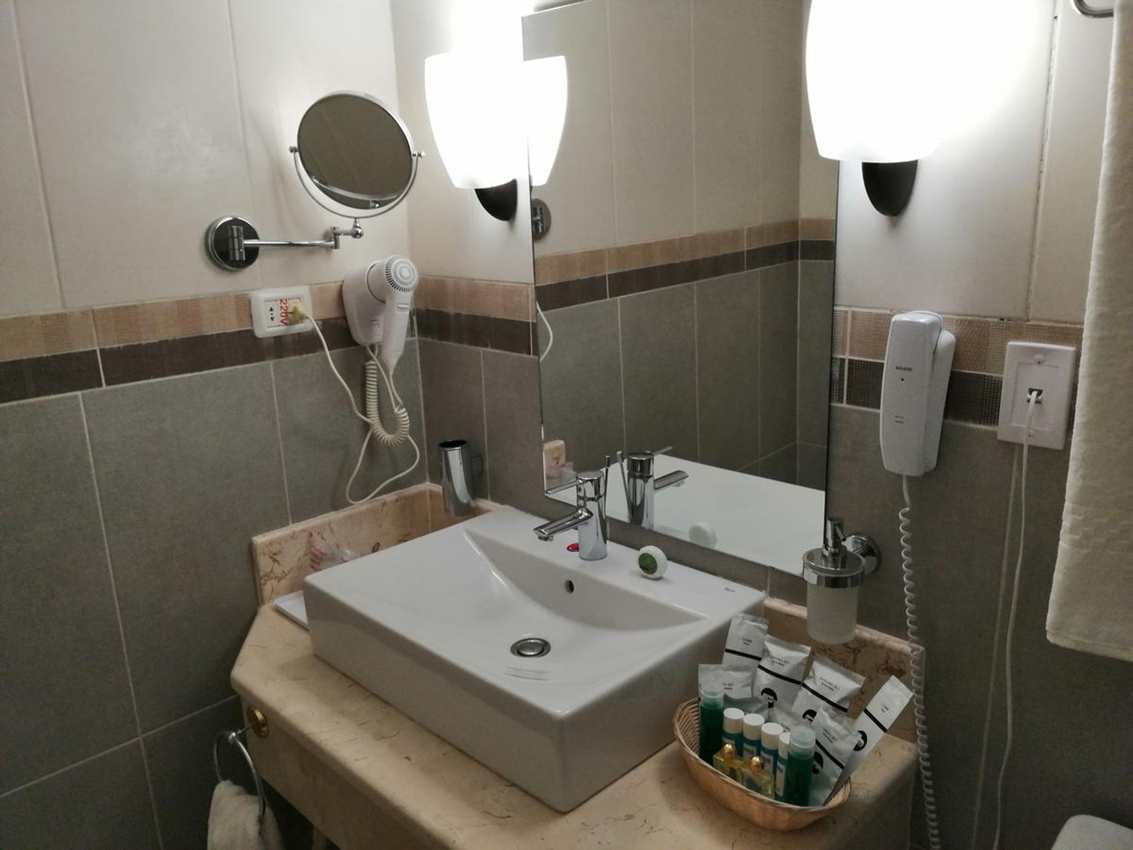 ISLAZUL FLOREALE HotelBathroom´s view