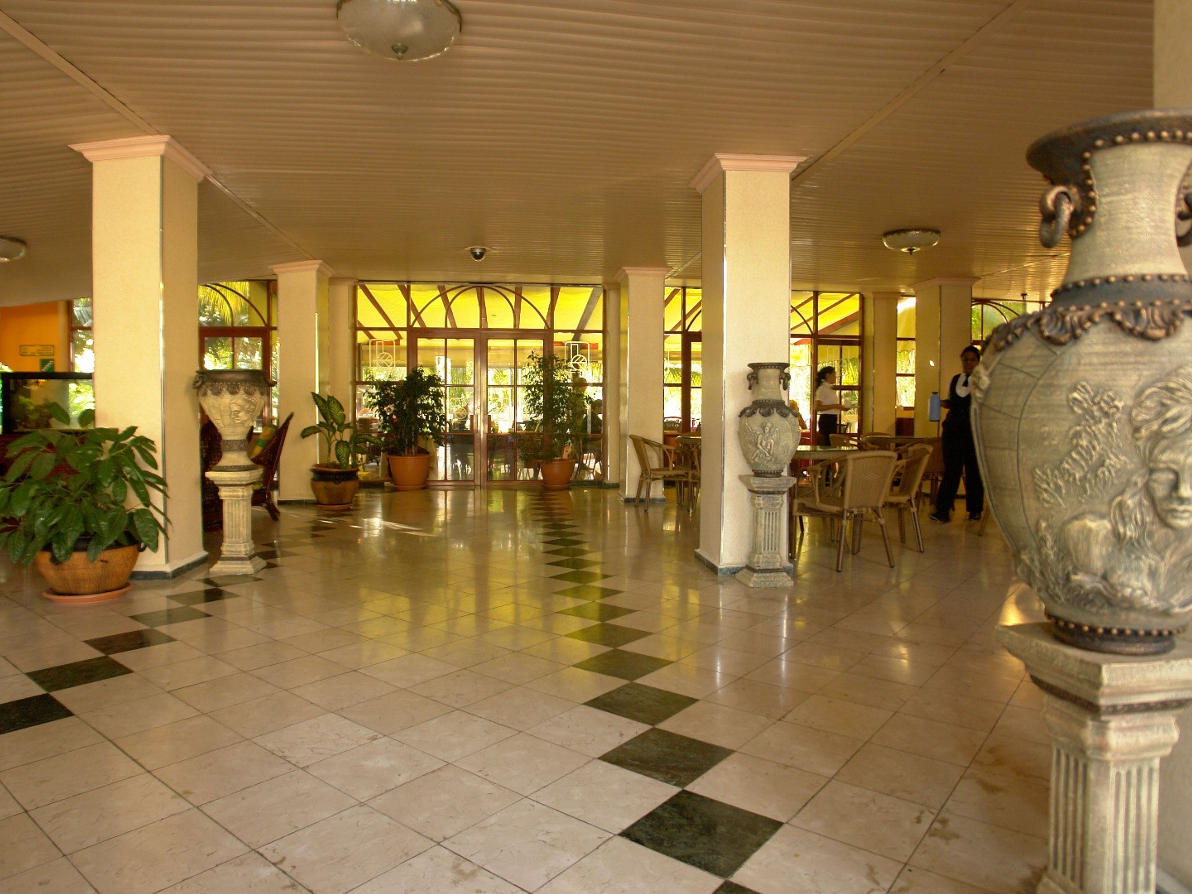 Hotel EL BOSQUEPanoramic lobby view