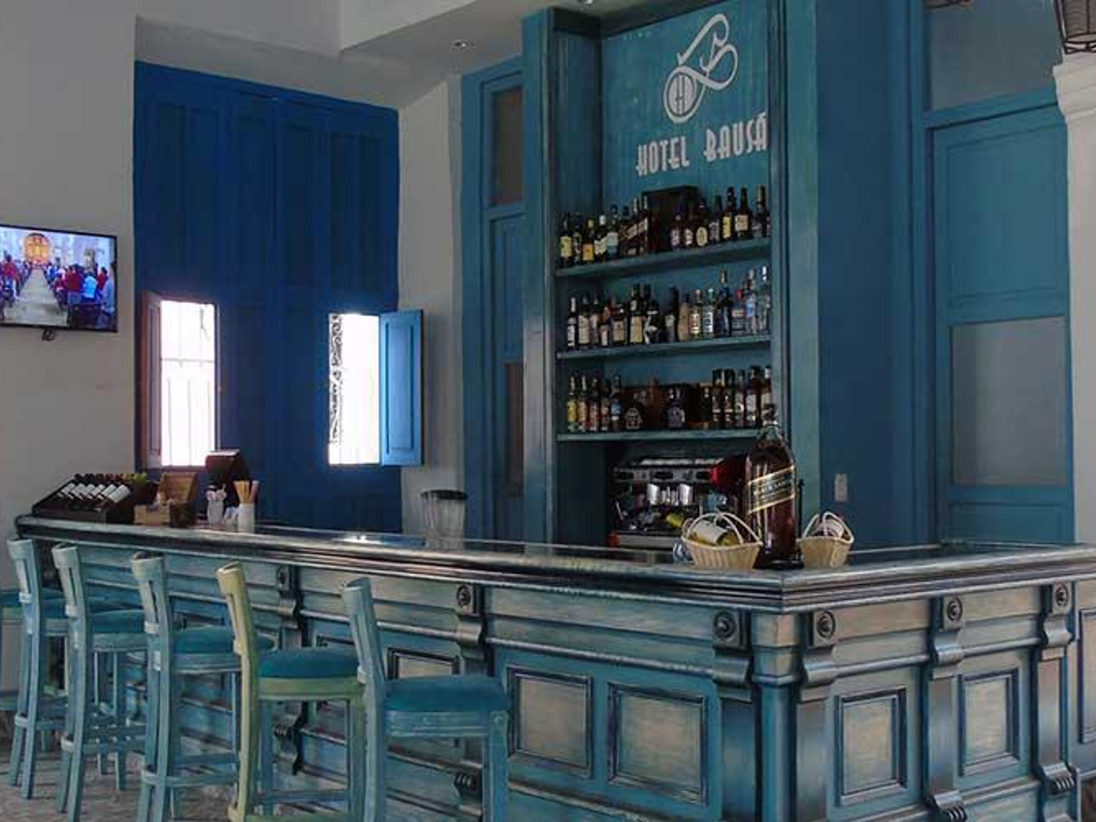 Hotel E CASA BAUSÁHotel's Lobby Bar view