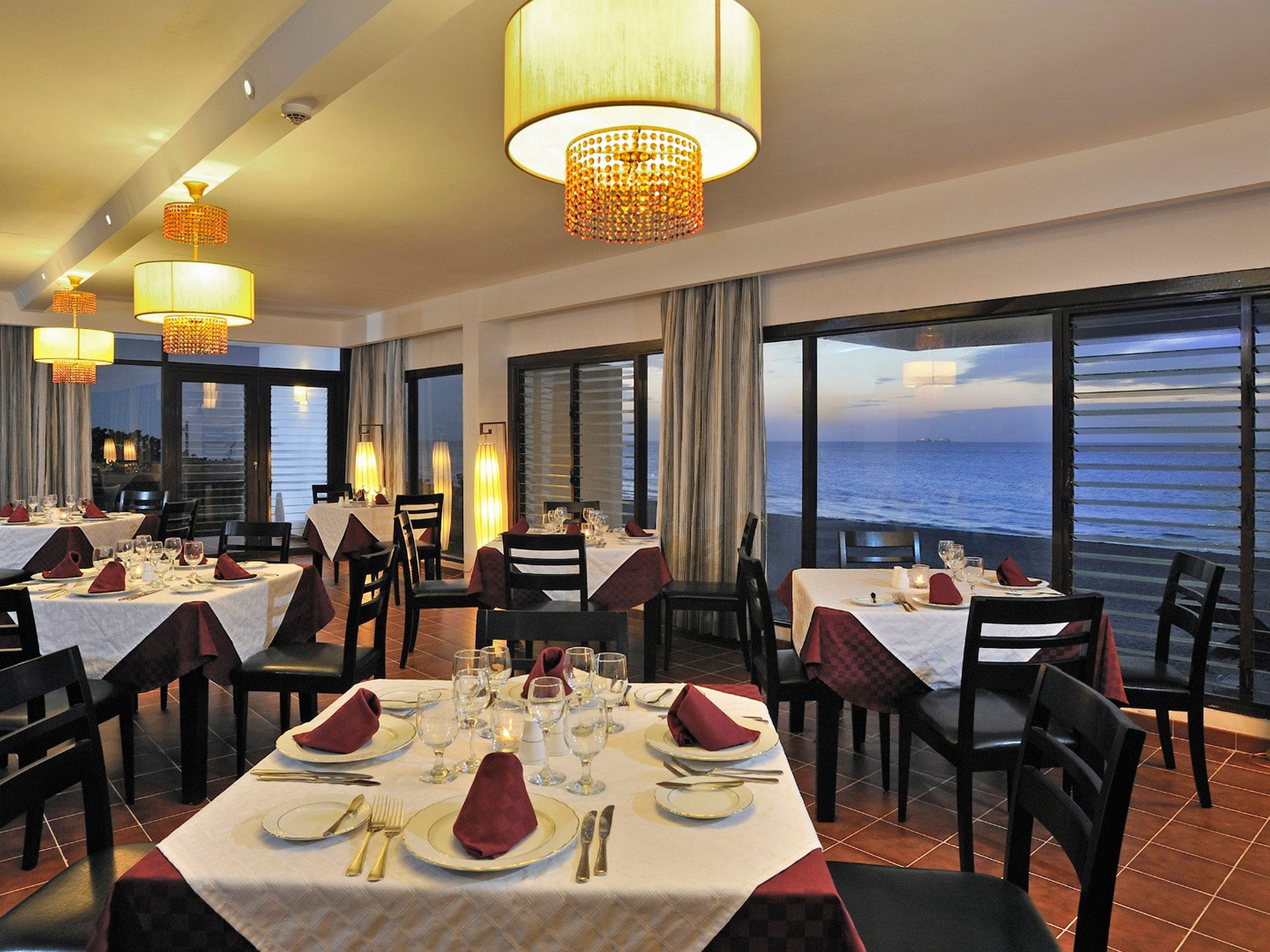 Hôtel SOL VARADERO BEACH ALL INCLUSIVE - Adultes seulement de plus de 16 ansInternational Restaurant Planta Concierge(Casa de los Cosmonautas)