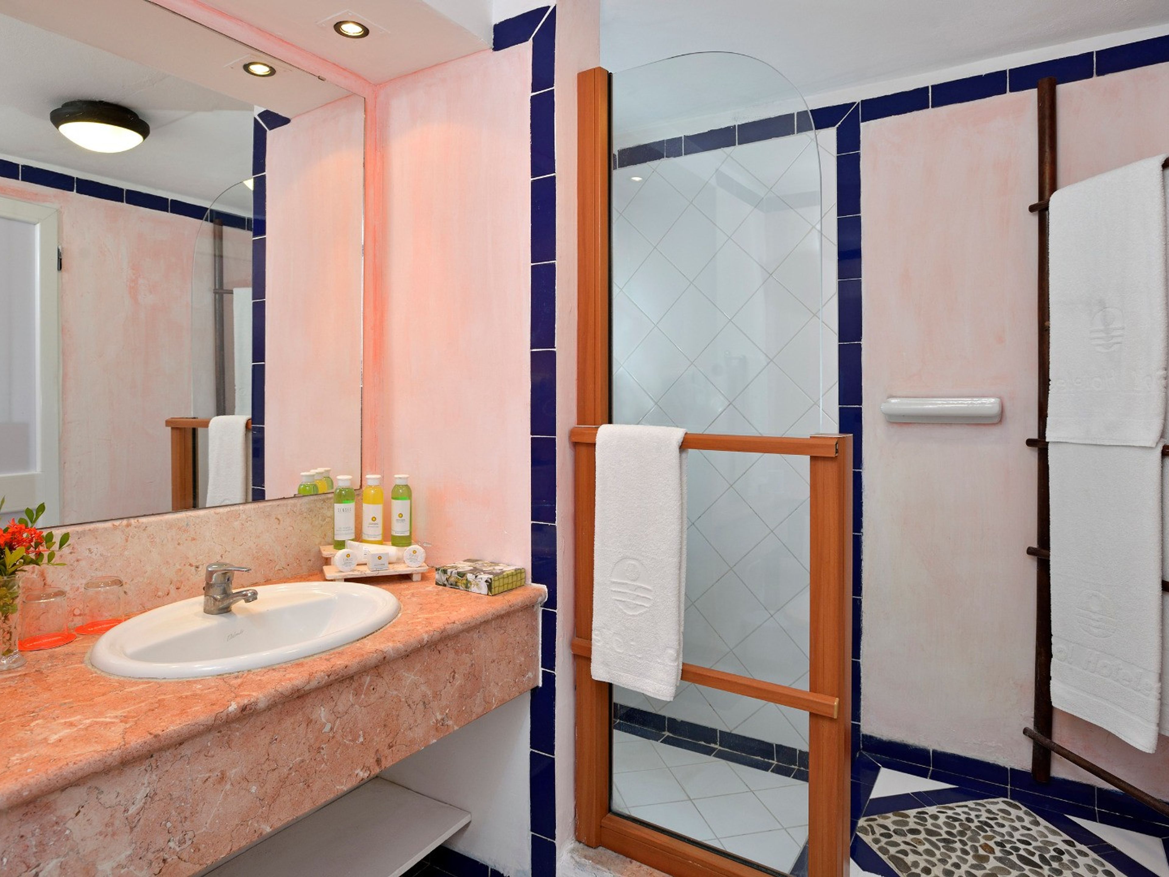 Отель GRAN CARIBE VIGÍA DEL MAR All InclusiveBathroom's view