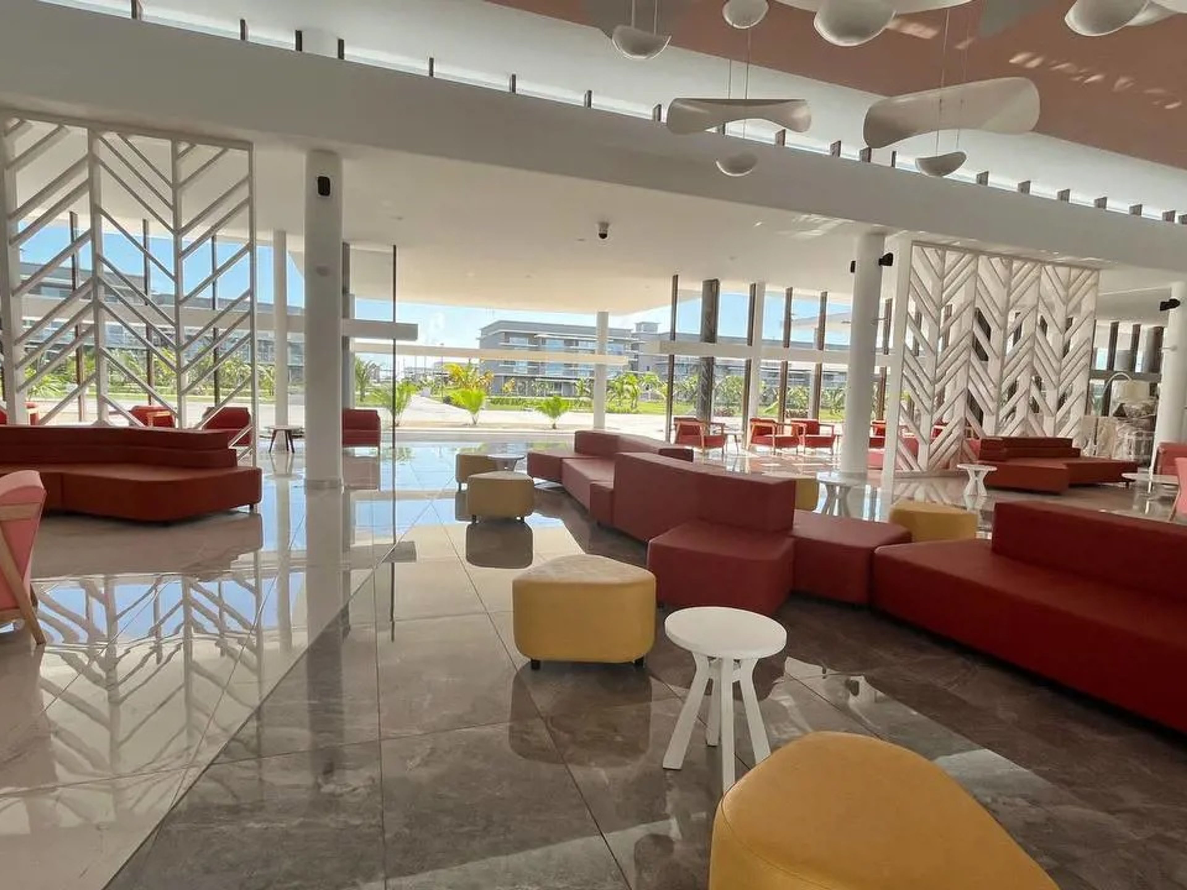 Hotel VILA GALÉ CAYO PAREDÓN ALL INCLUSIVE RESORTHotel´s lobby panoramic view