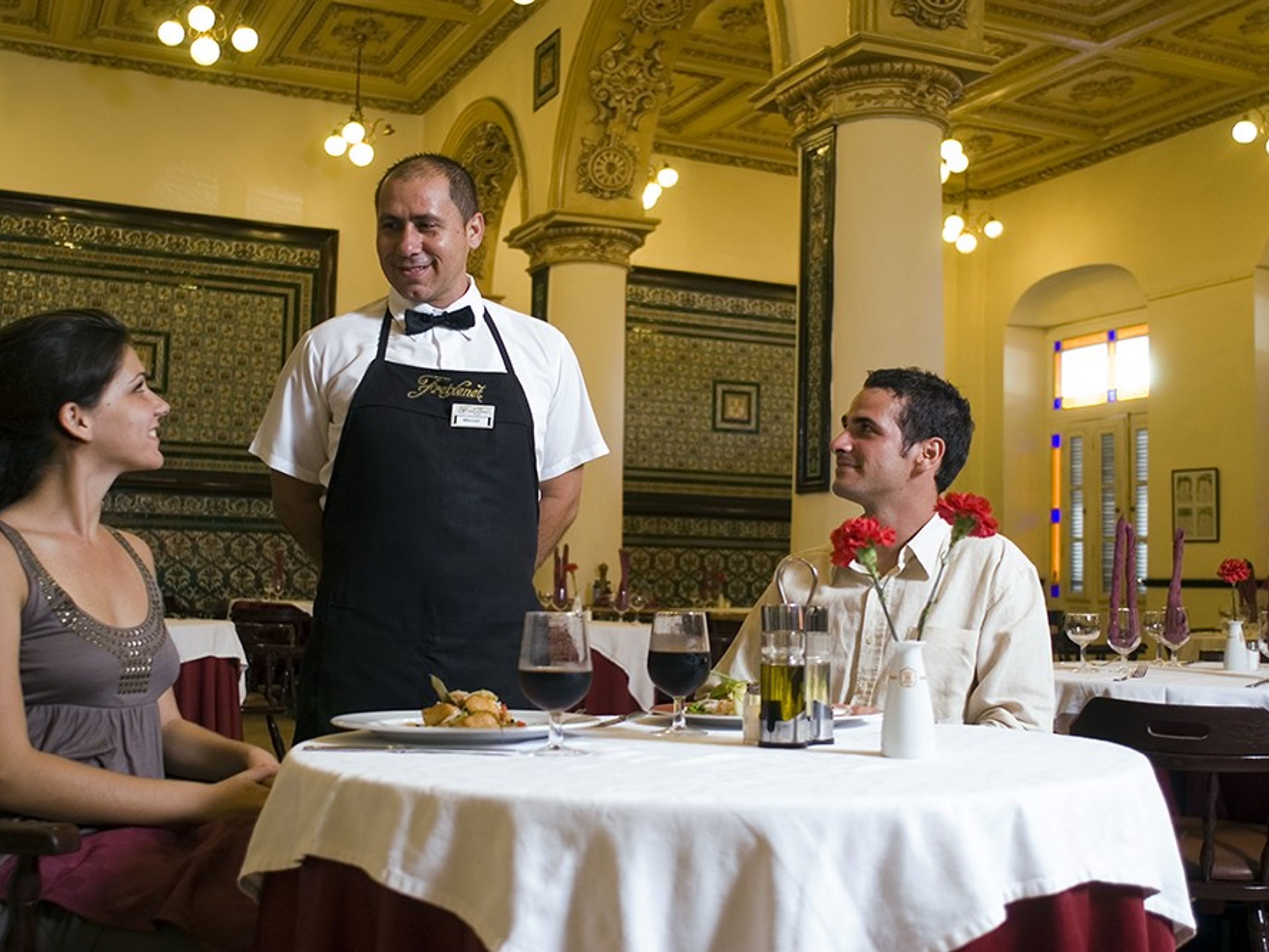 Hôtel INGLATERRAA la carte Restaurant “El Colonial”