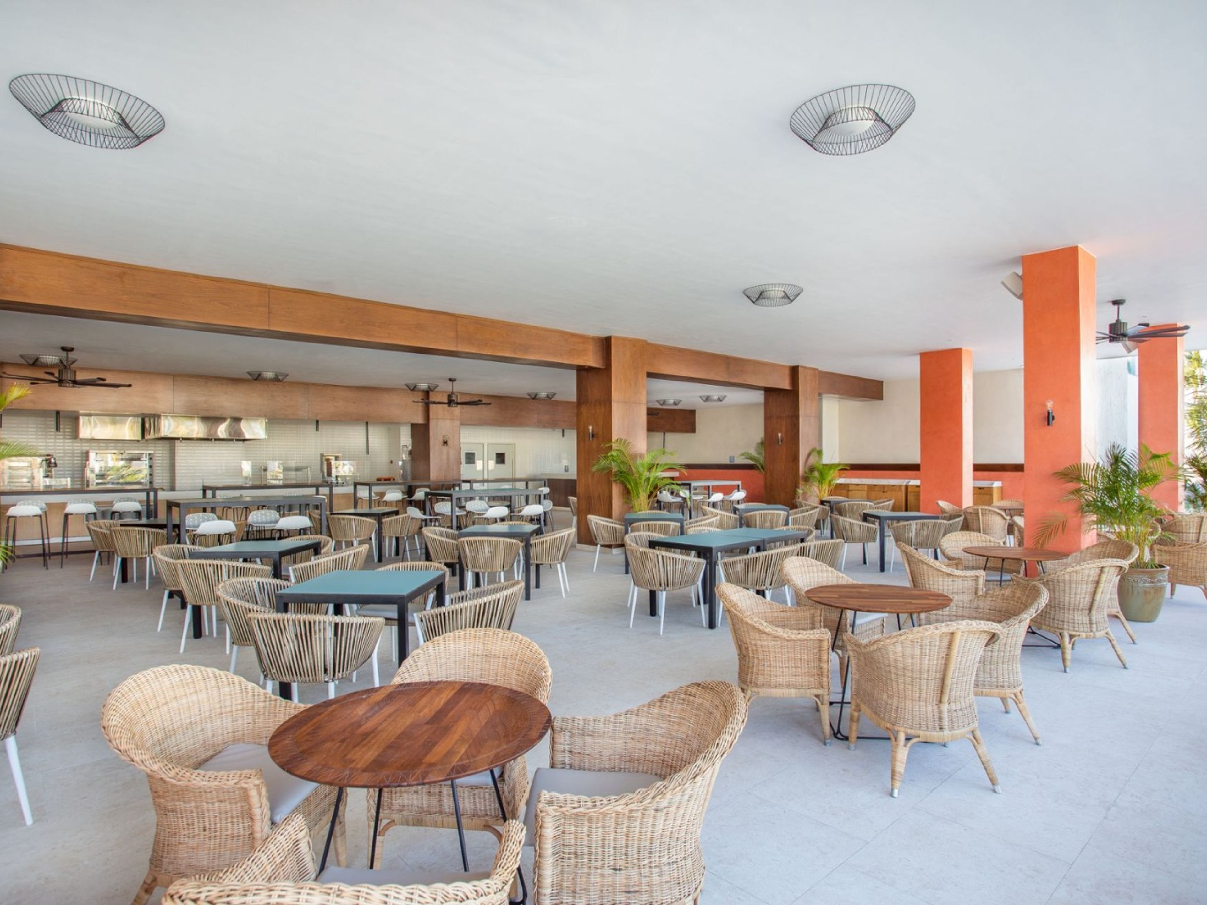 SERENADE PUNTA CANA BEACH & SPA  RESORT Hotel.ITZEN Mexican Restaurant.