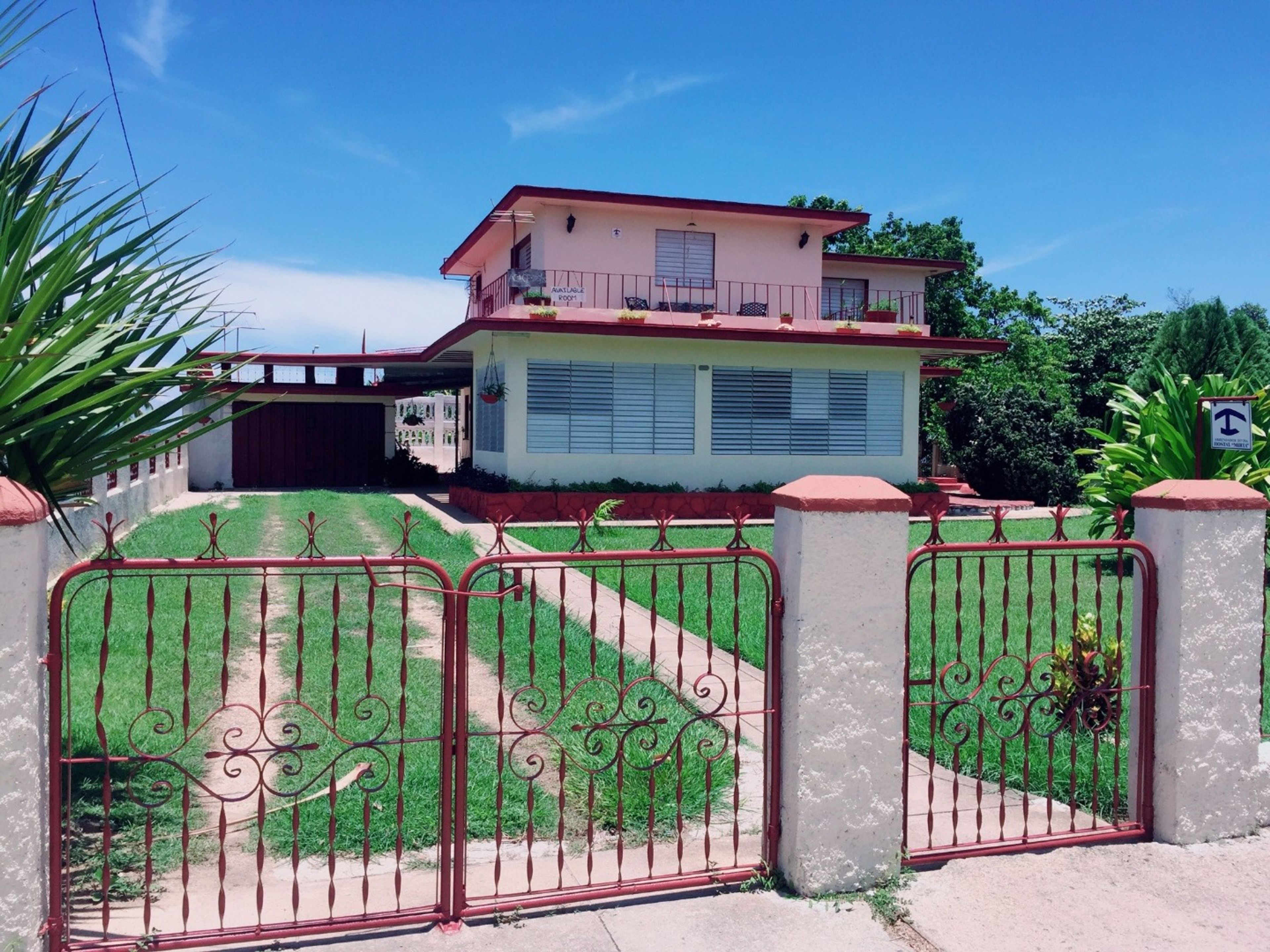 Hostal Mirtha, CALLE 37, No. 1205