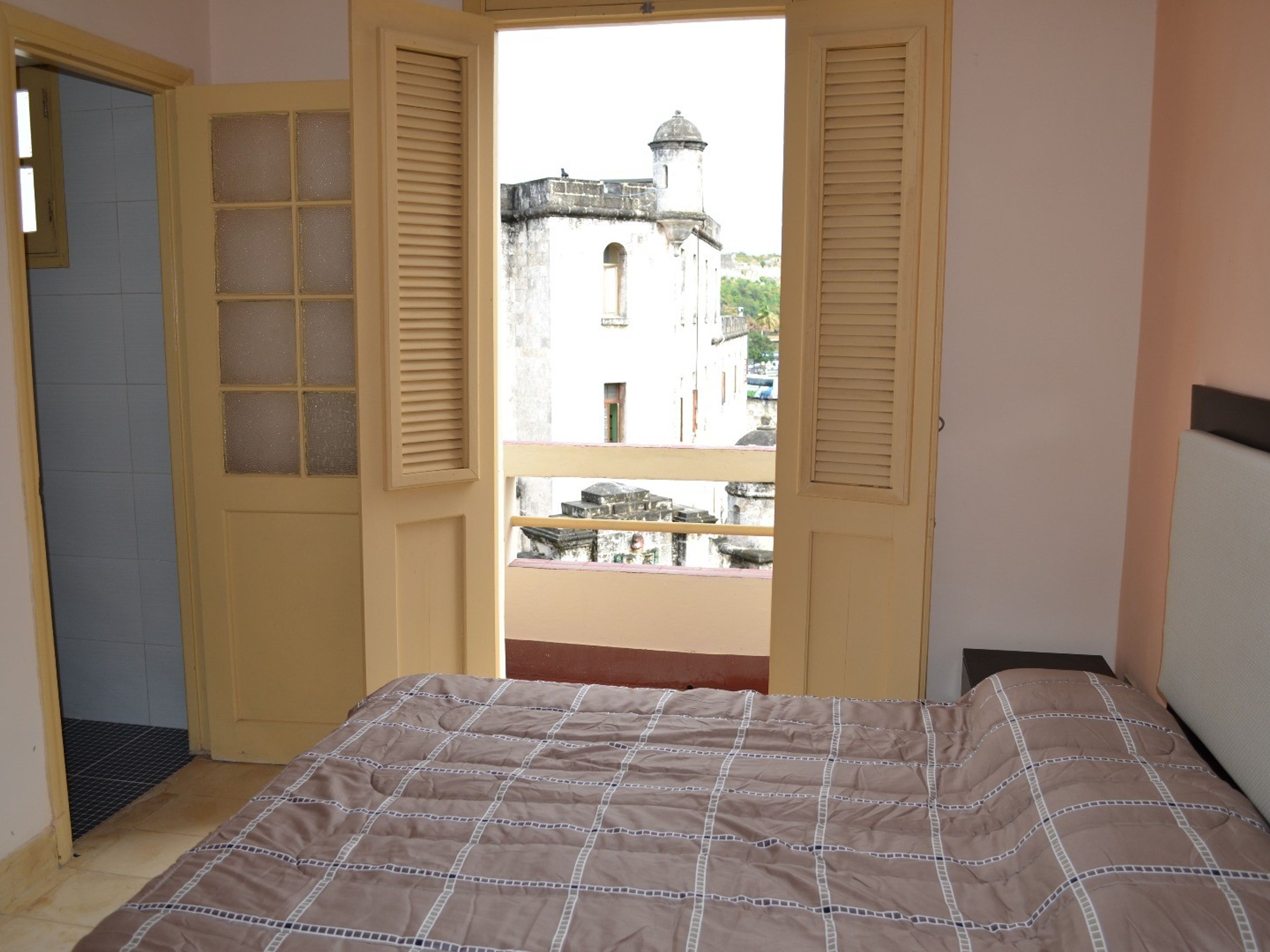 Cuba y Chacón Apartment 2, CUBA, No. 90Standard room