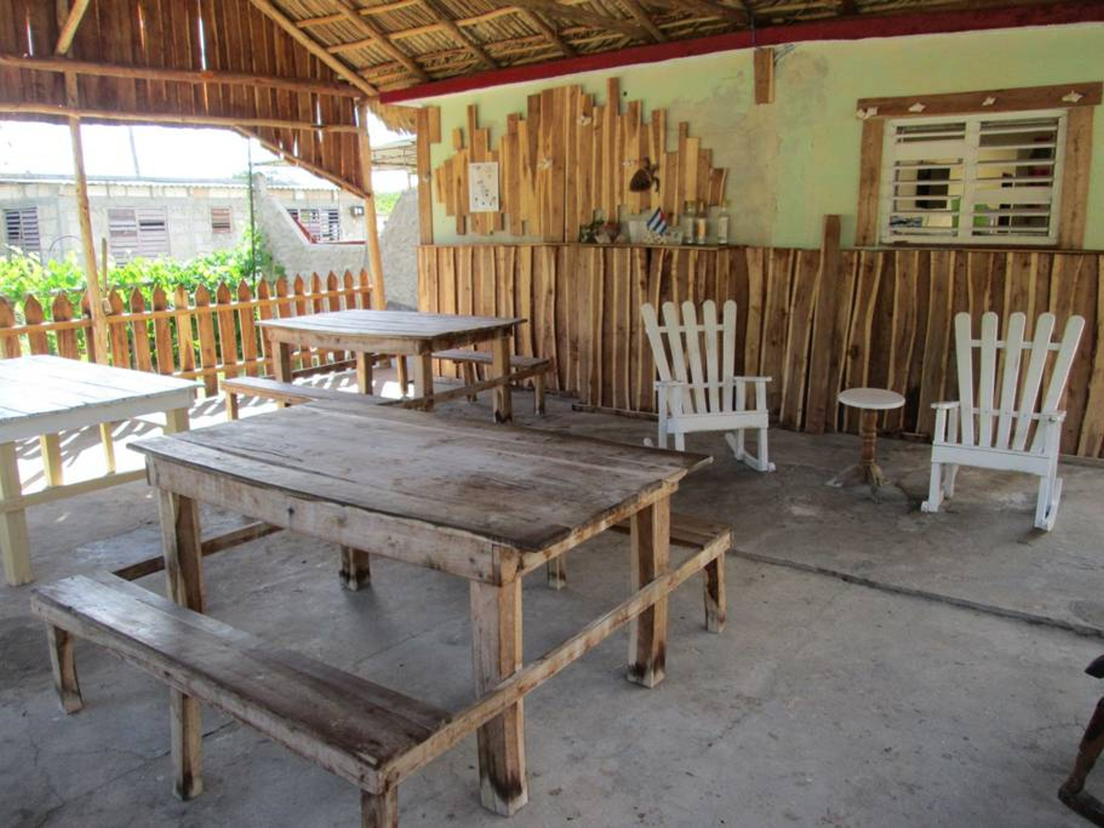 Hostal Wilfredo, PLAYA GIRONHouse´s patio view