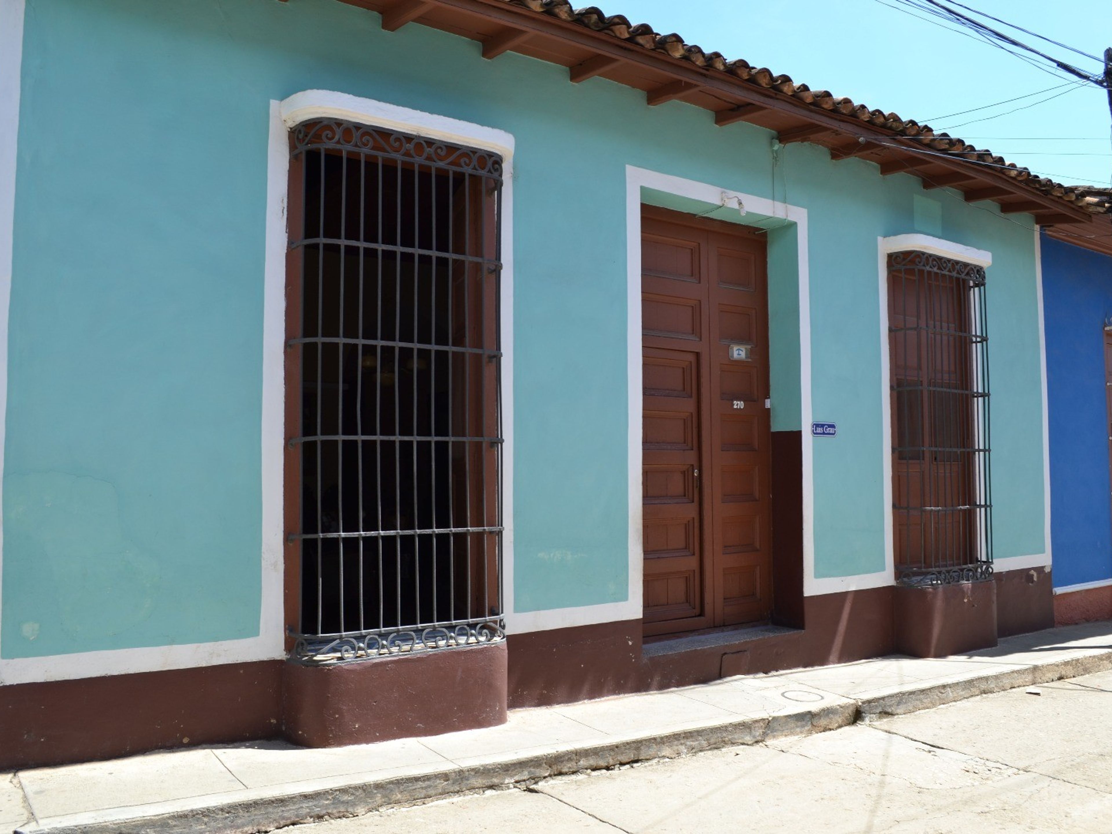 Hostal Nilda y Luis Grau, FRANCISCO J. ZERQUERA (Rosario), No. 270