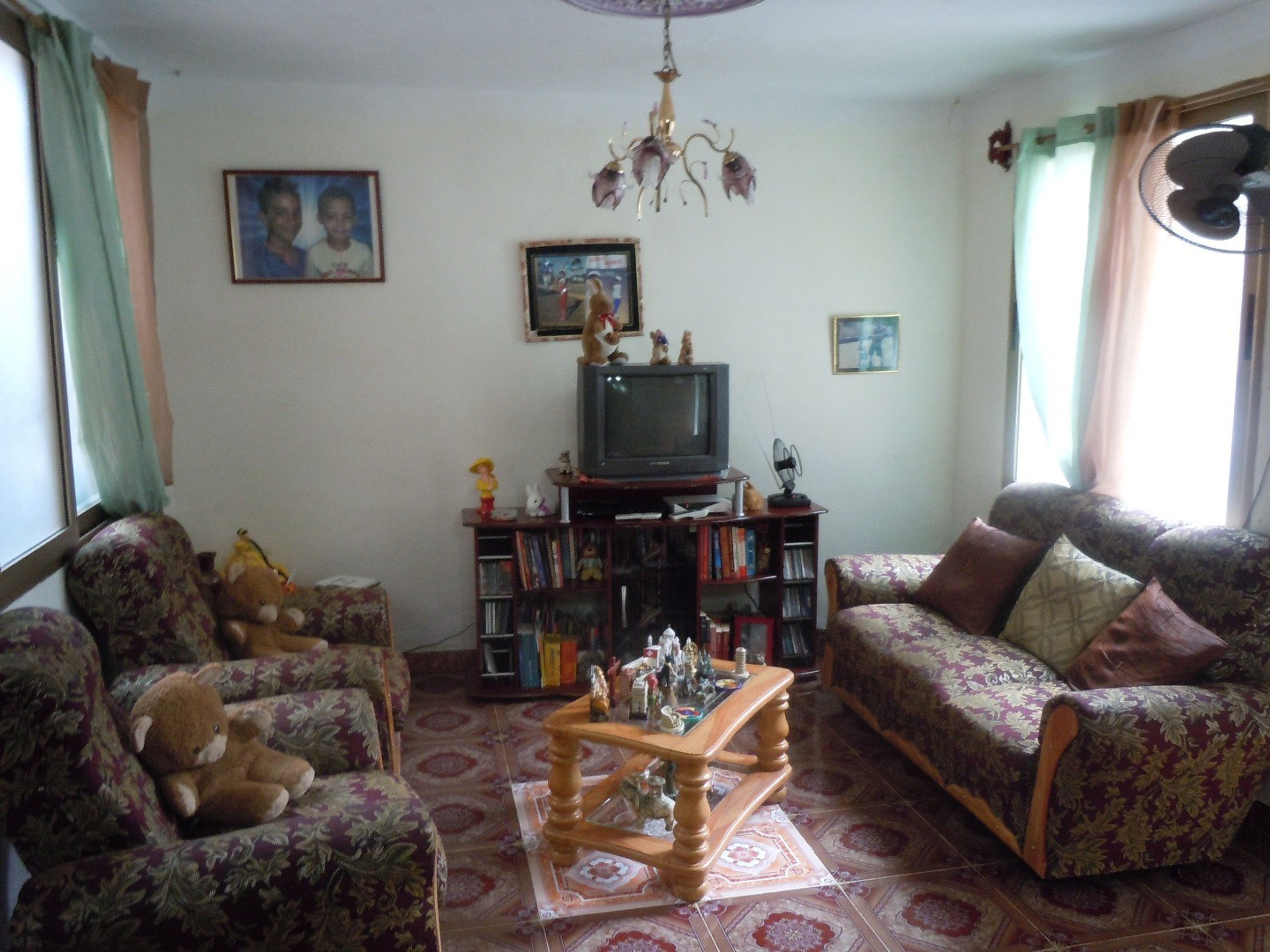 Casa Doña Cristina, LUZ, No. 109