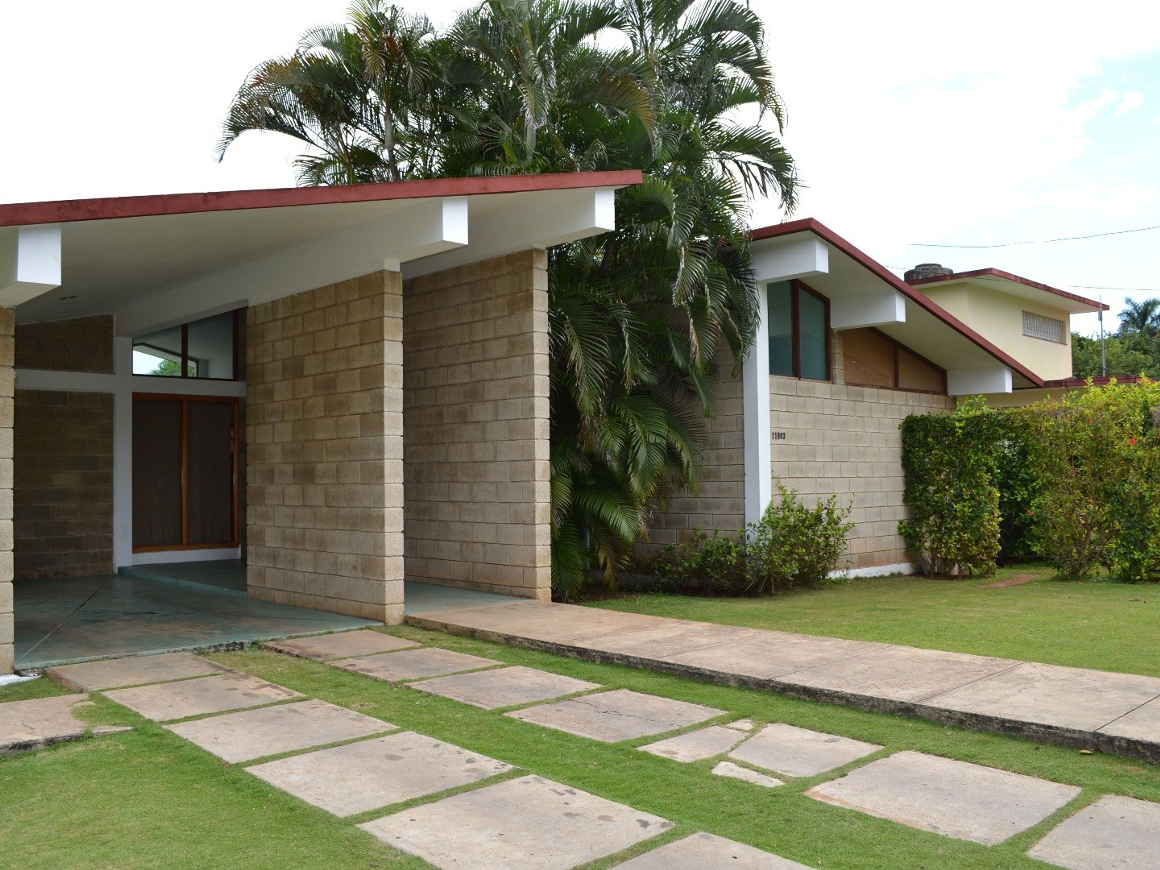 Pensión Doña Fa, CALLE 216, No. 11B03Panoramic house view