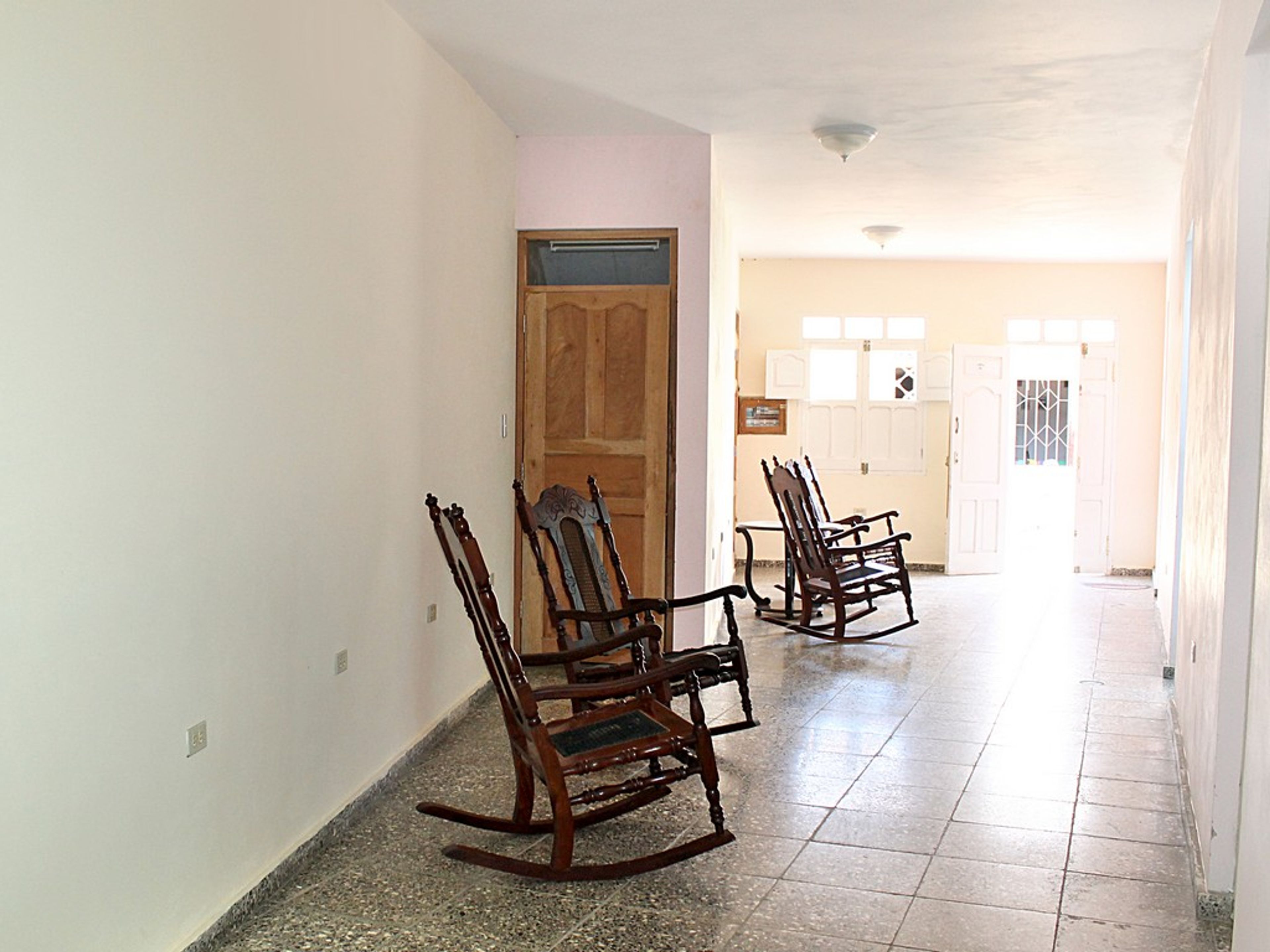 Hostal Maranata, SIMÓN BOLIVAR (Desengaño), No.175House's hall view