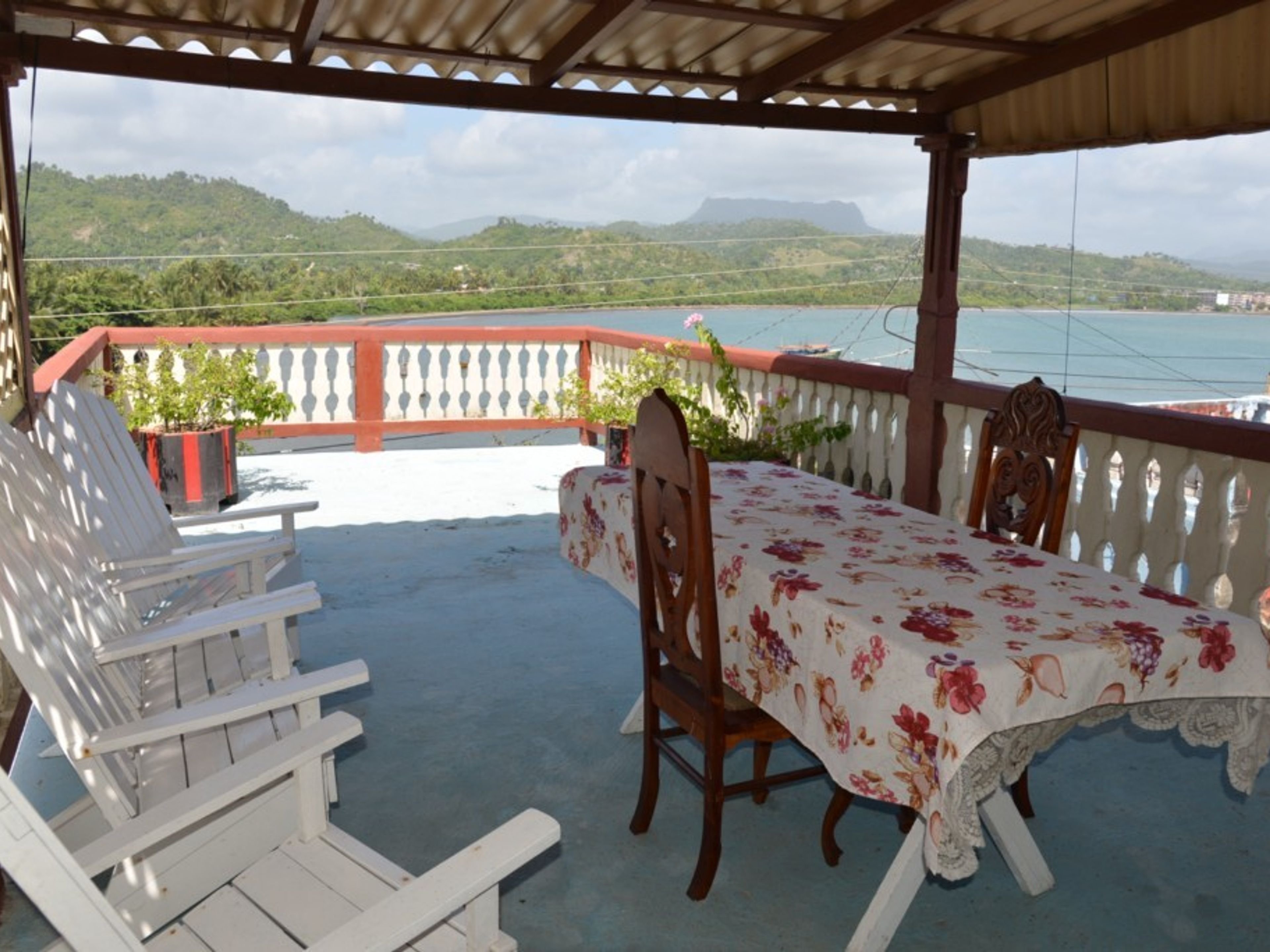 Casa Bella Vista, CALIXTO GARCÍA, No. 55House terrace view