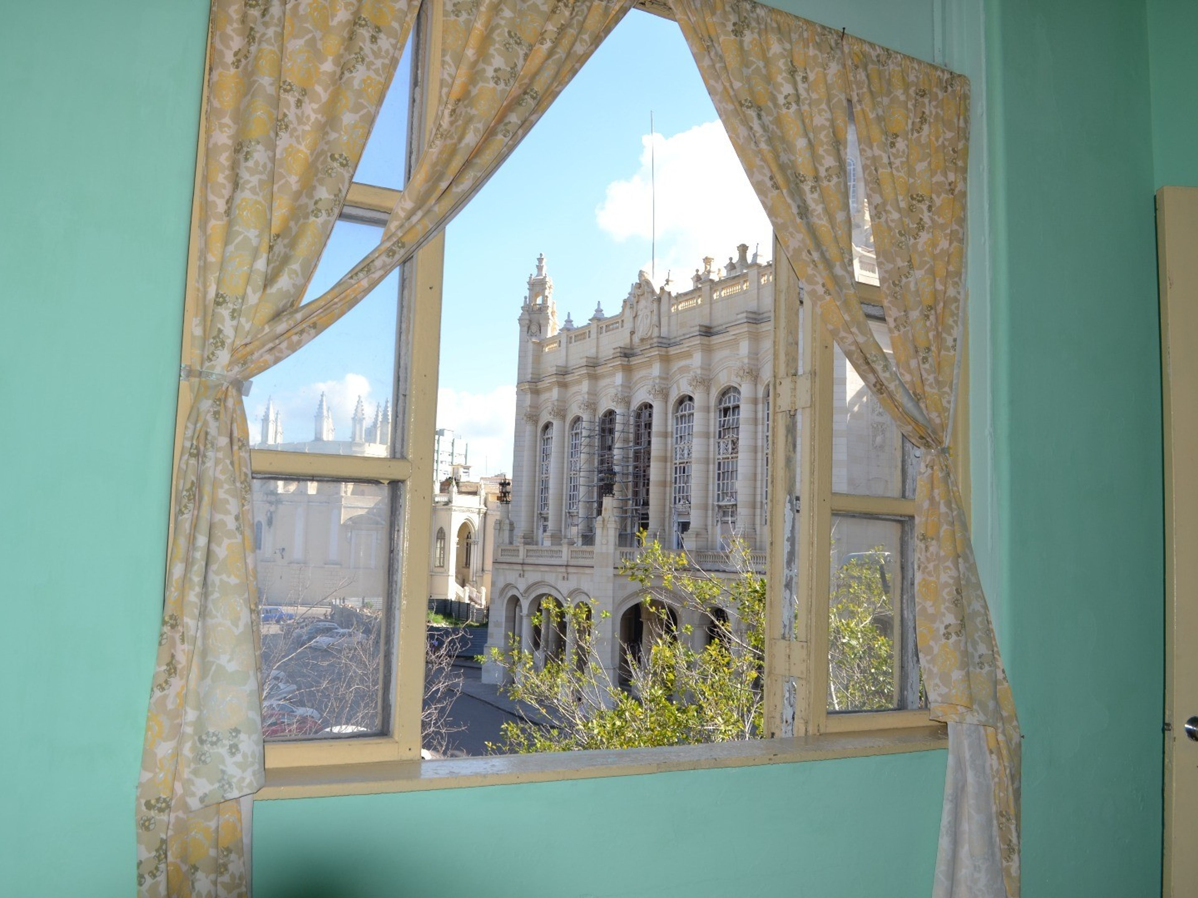 Casa Sonia y Tony, ZULUETA, No. 64 - Museum of the Revolution's view from standard room