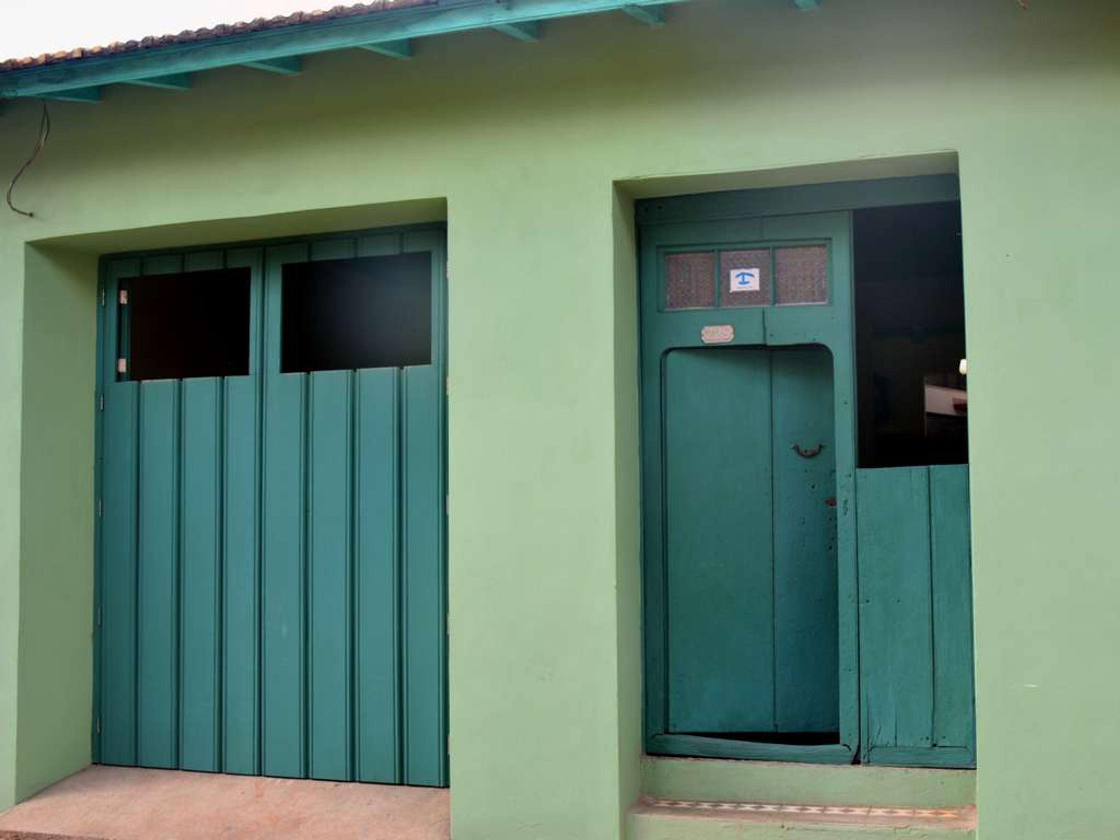 Hostal El Portón Verde, SIMÓN BOLIVAR (Desengaño) No. 229