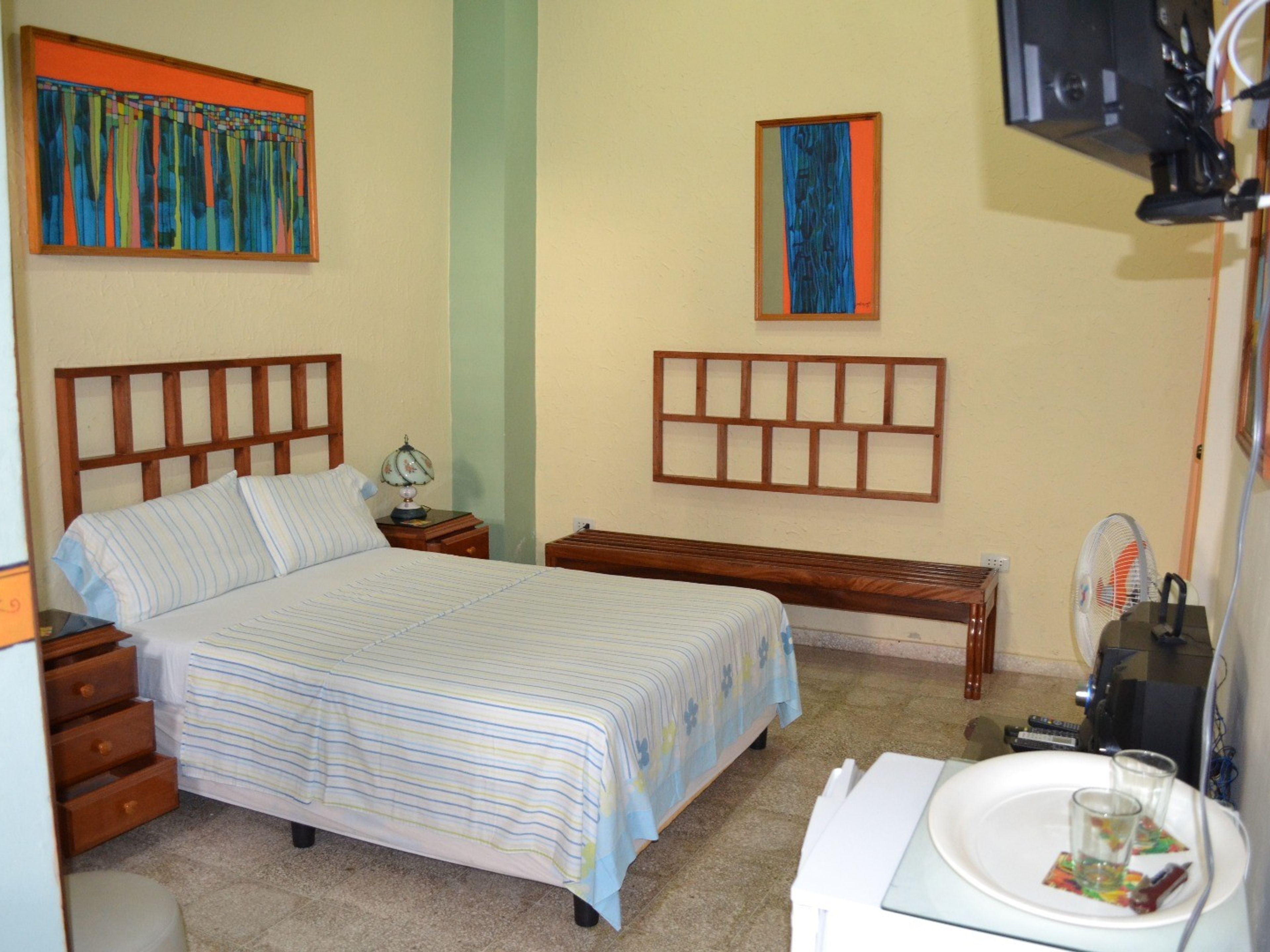 Дом Claire, CALLE D, No. 305Standard room