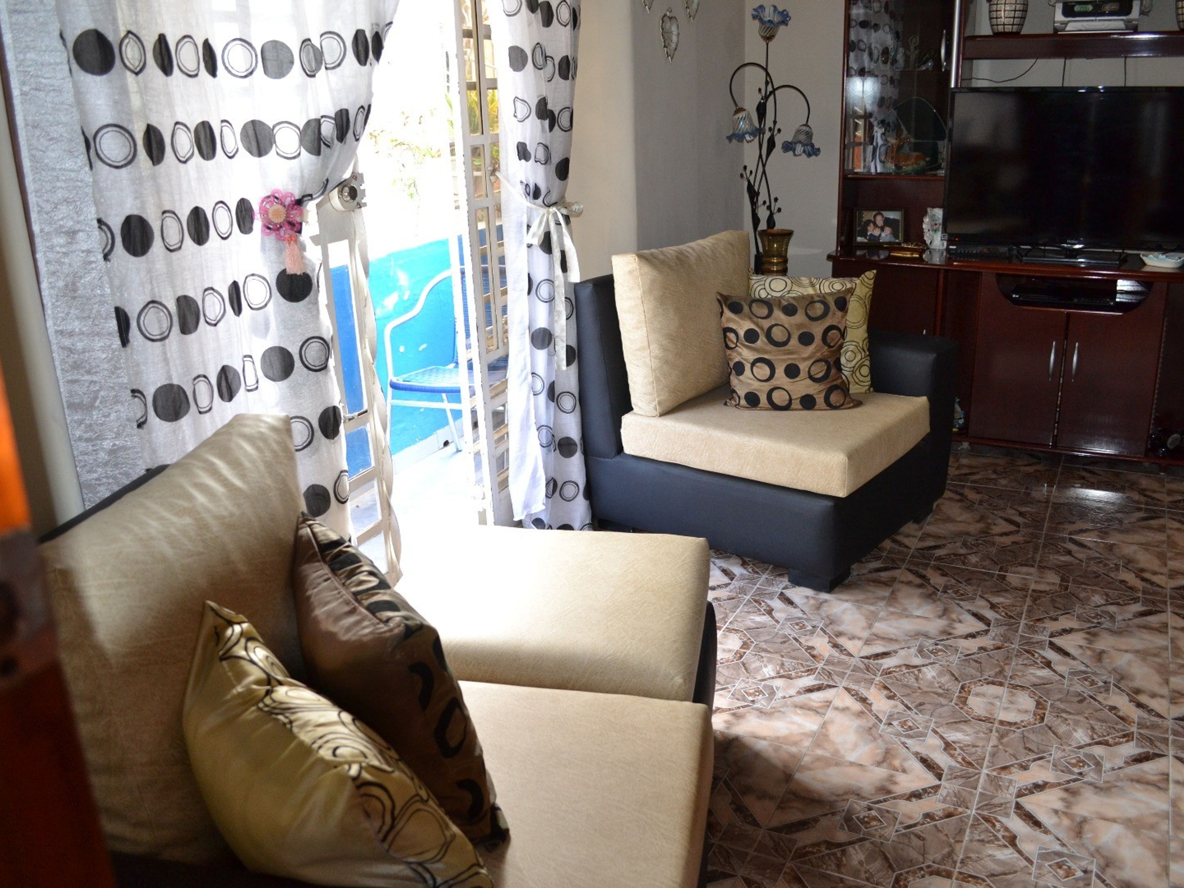 Casa Kary y Humberto, REFUGIO, No. 108House living room