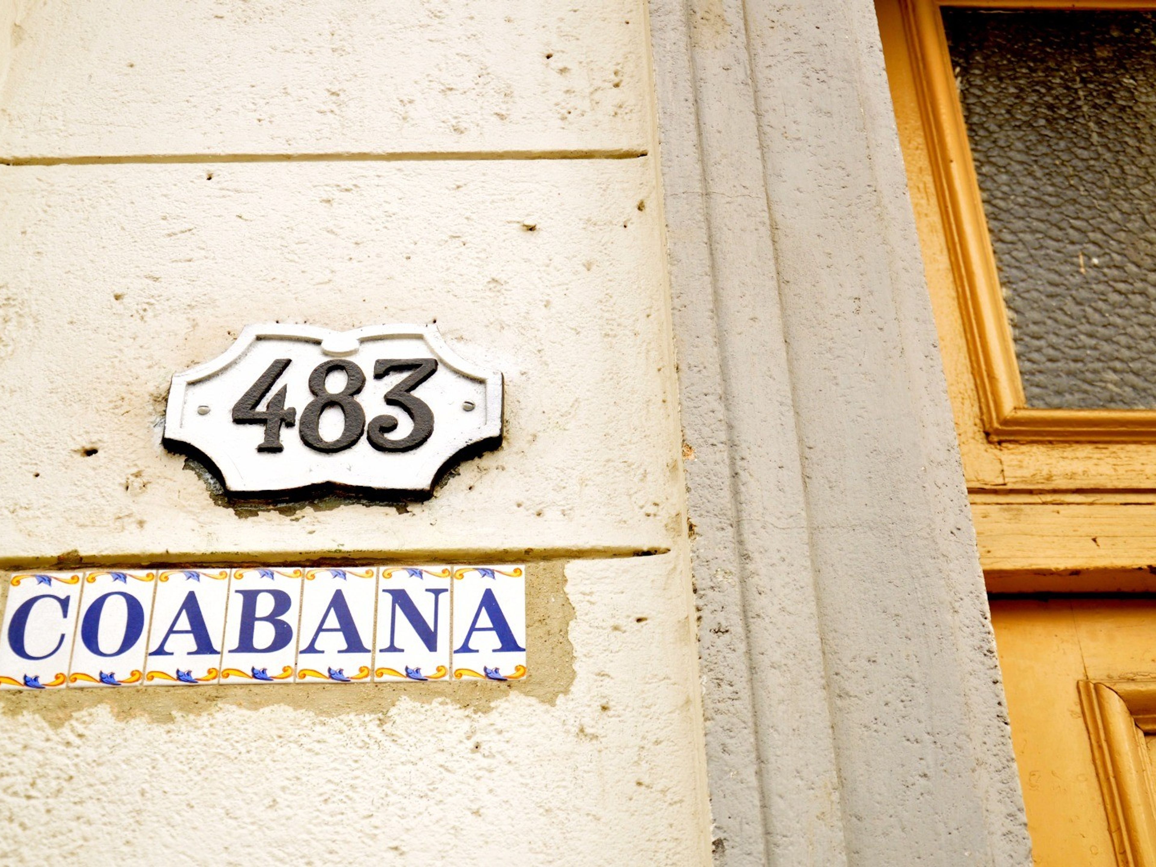 Casa Coabana, MONSERRATE, No. 483 - Apartament's entrance details