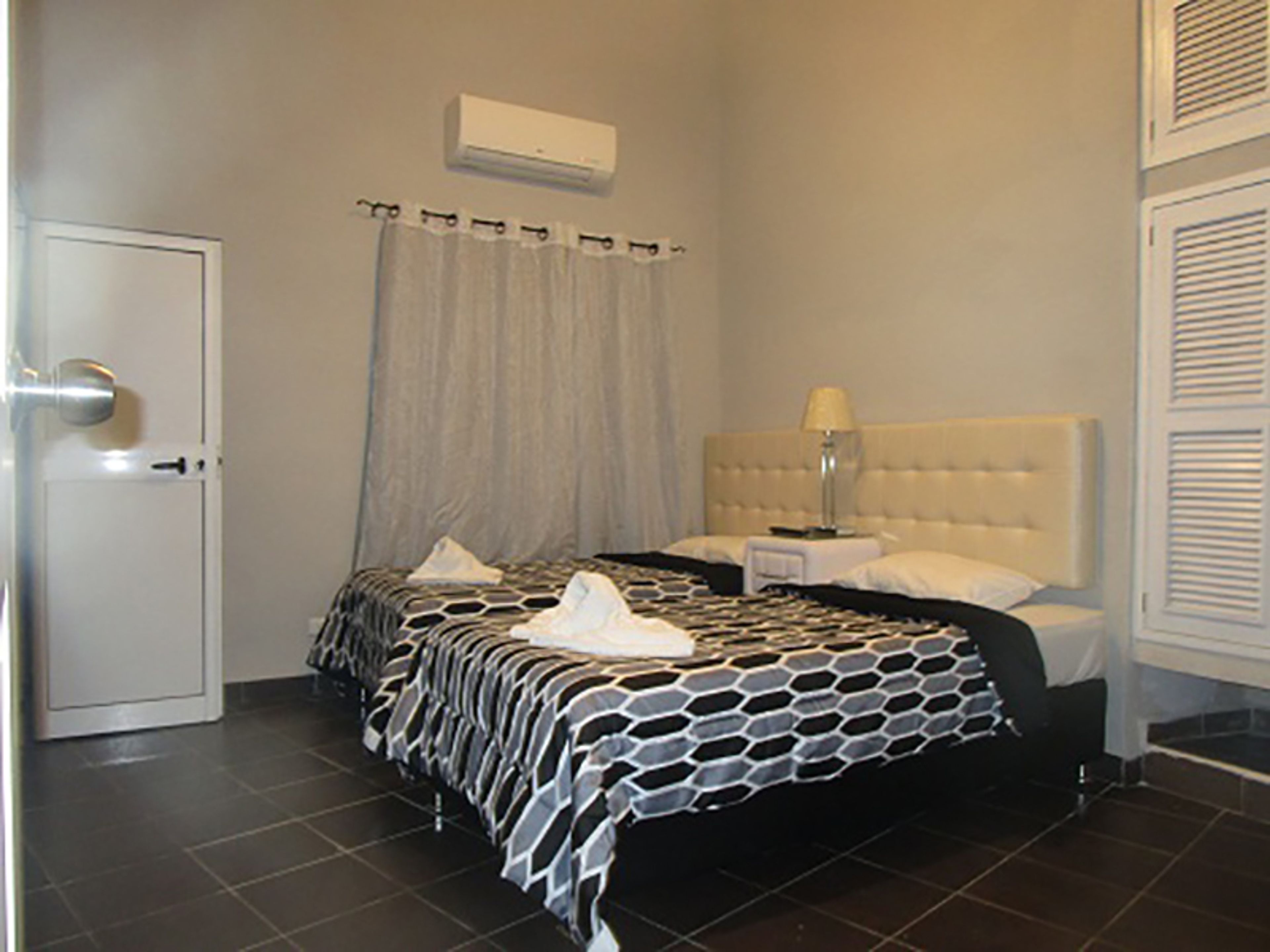 Дом Alameda, MERCED, No. 12 apto 1Standard room 1