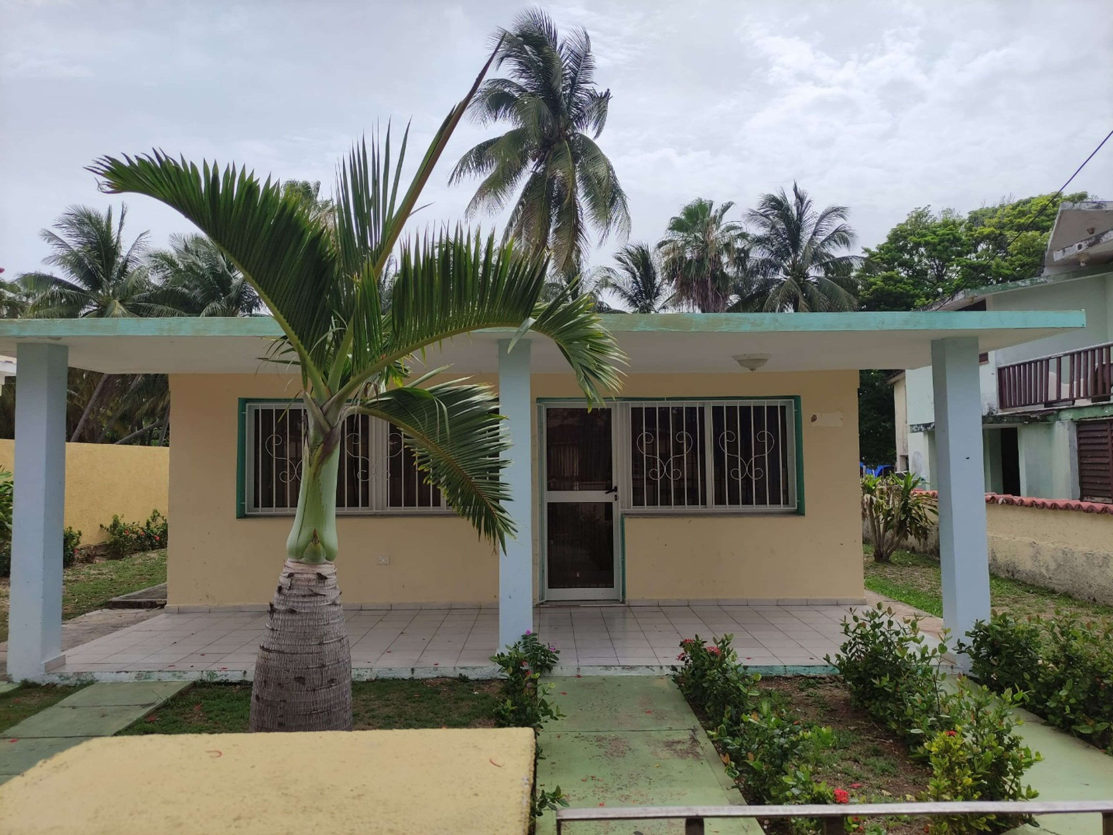 Casa 439 Acuazul, Calle 14