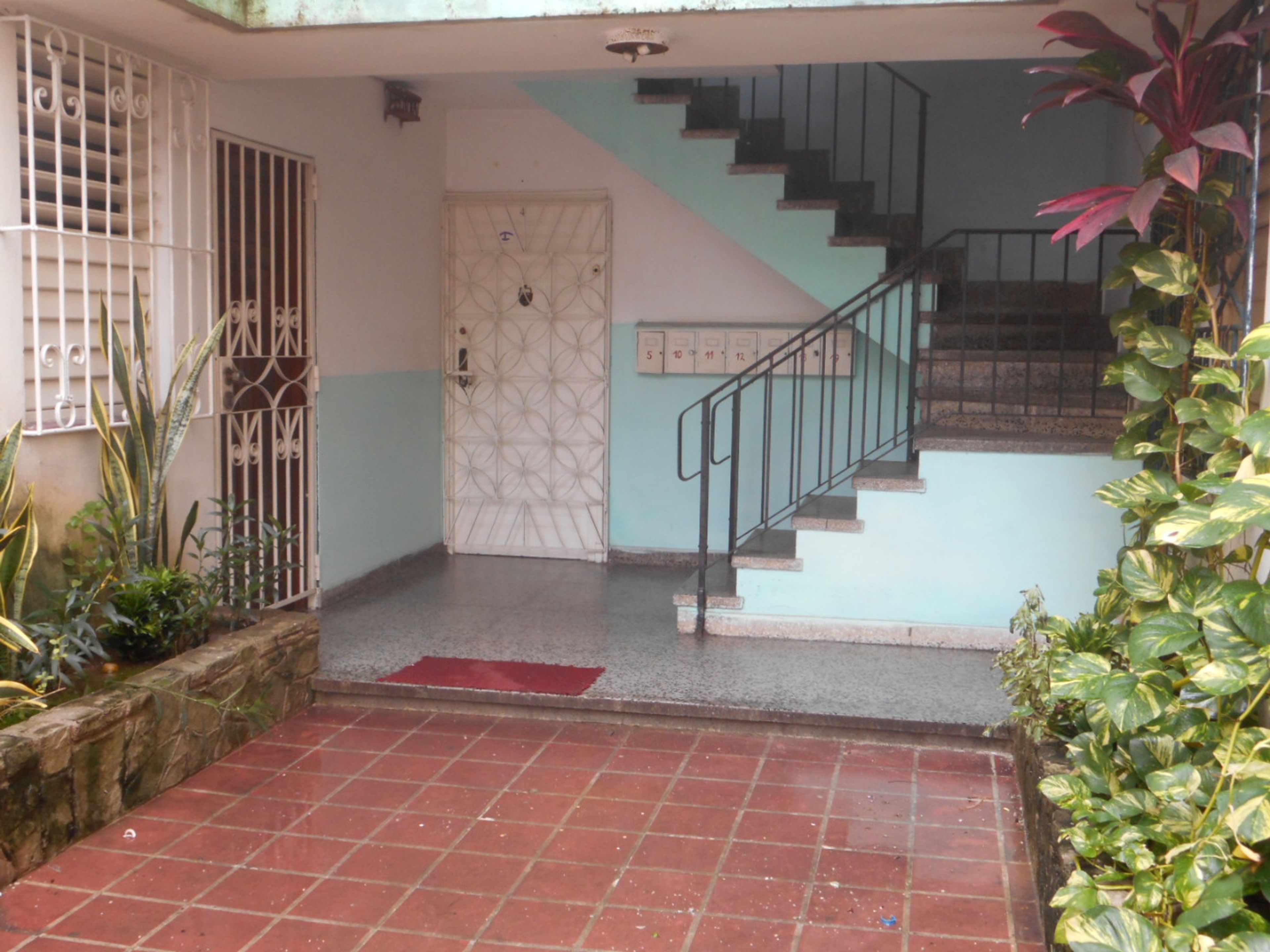 Дом Velasco, CALLE 29, No. 207Apartment's entrance view
