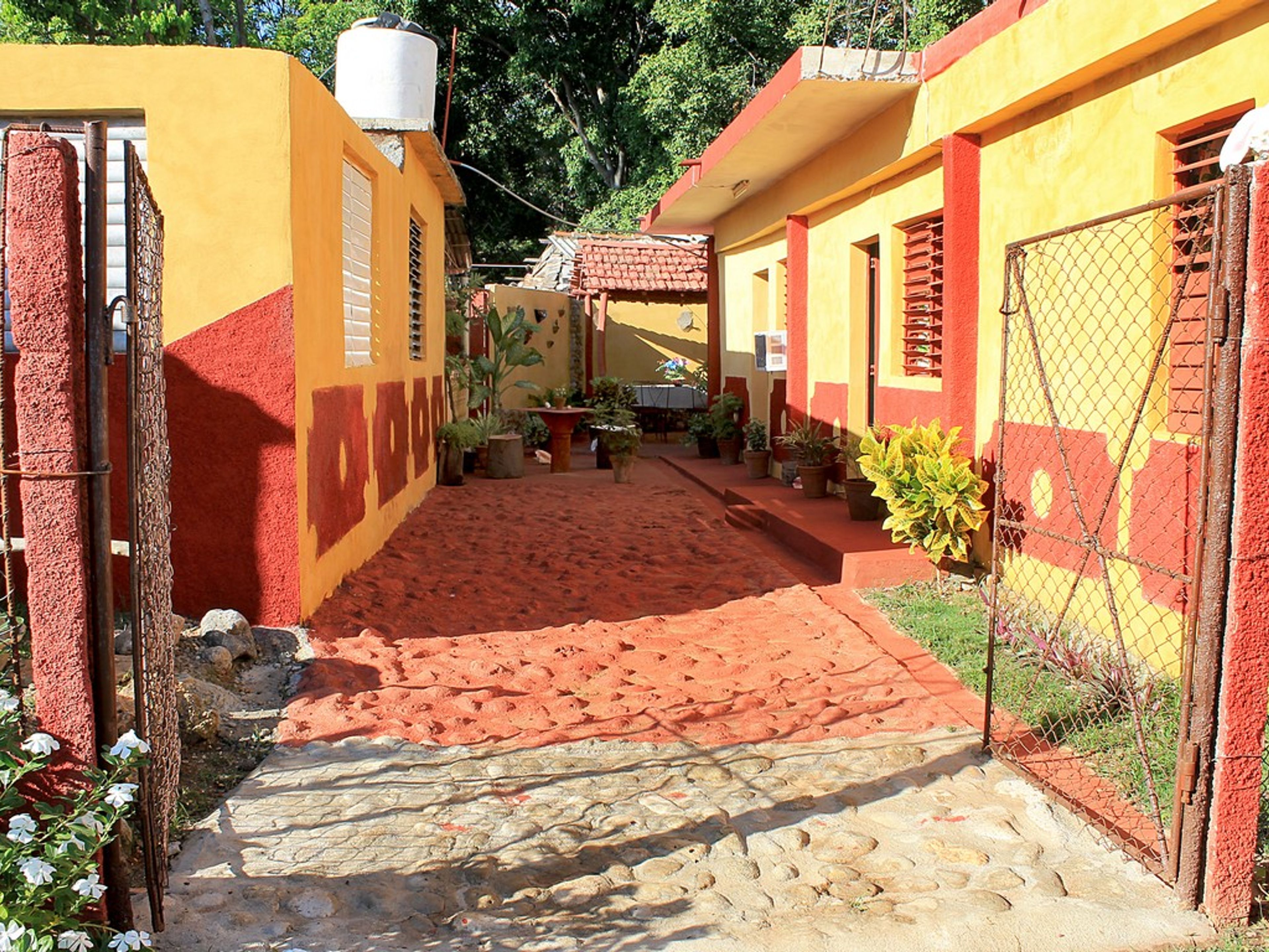 Hostal El Buzo, REAL, No. 11House's parking spot