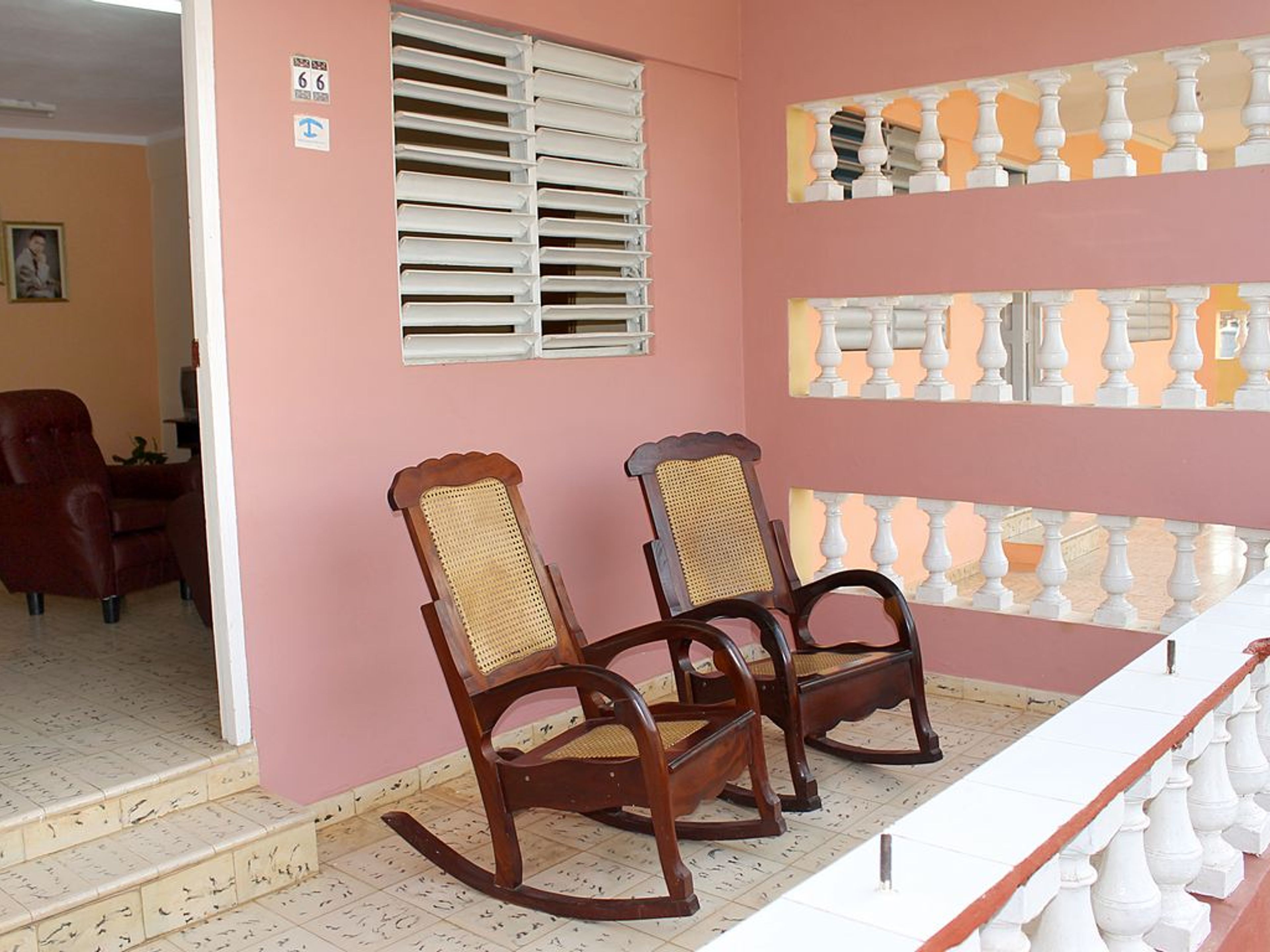 La Casita de Gravie, LÍNEA, No.66 (altos)House's balcony view