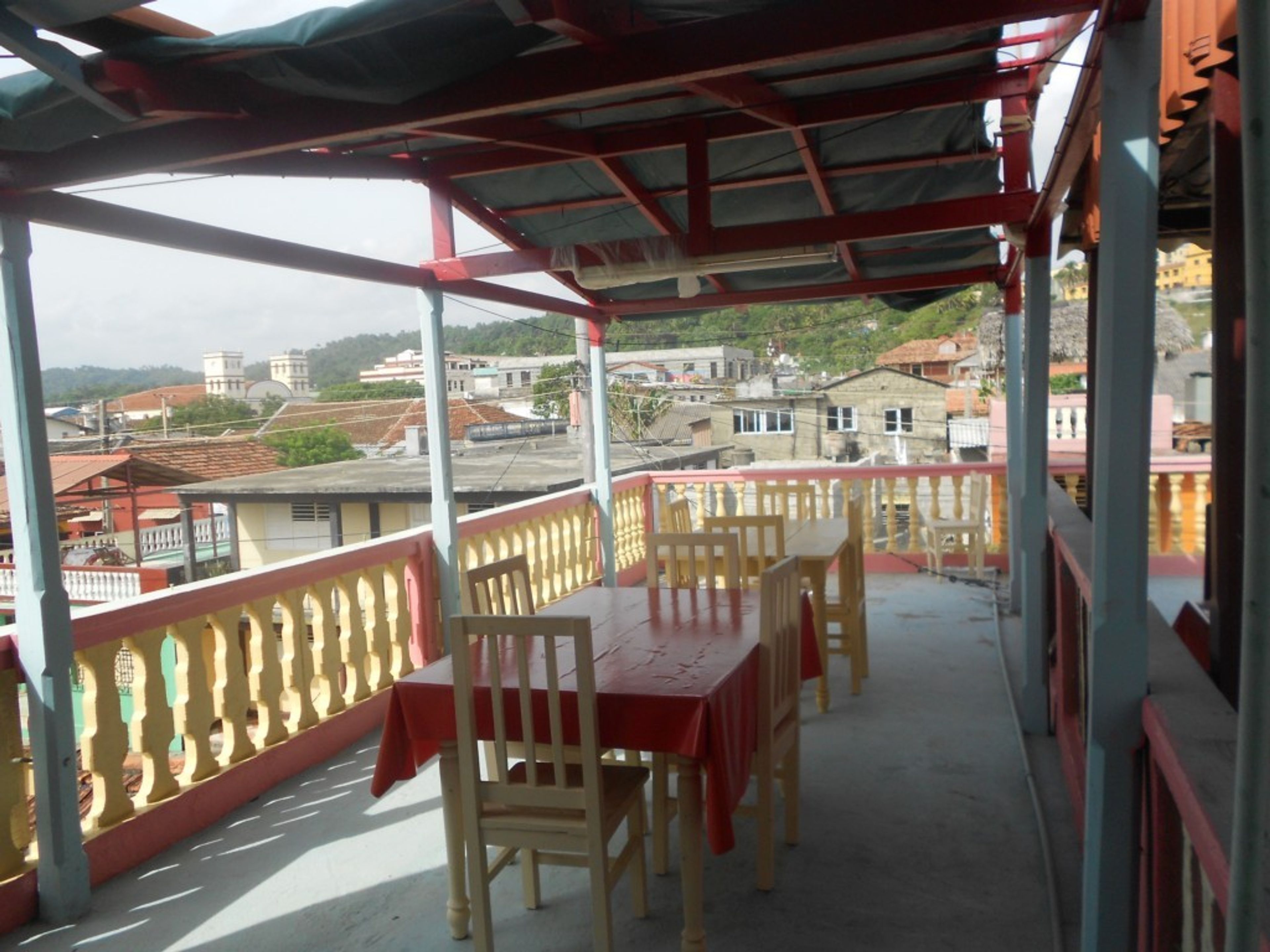 Casa Fernando y Natacha, FLOR CROMBET, No. 115 BHouse terrace view