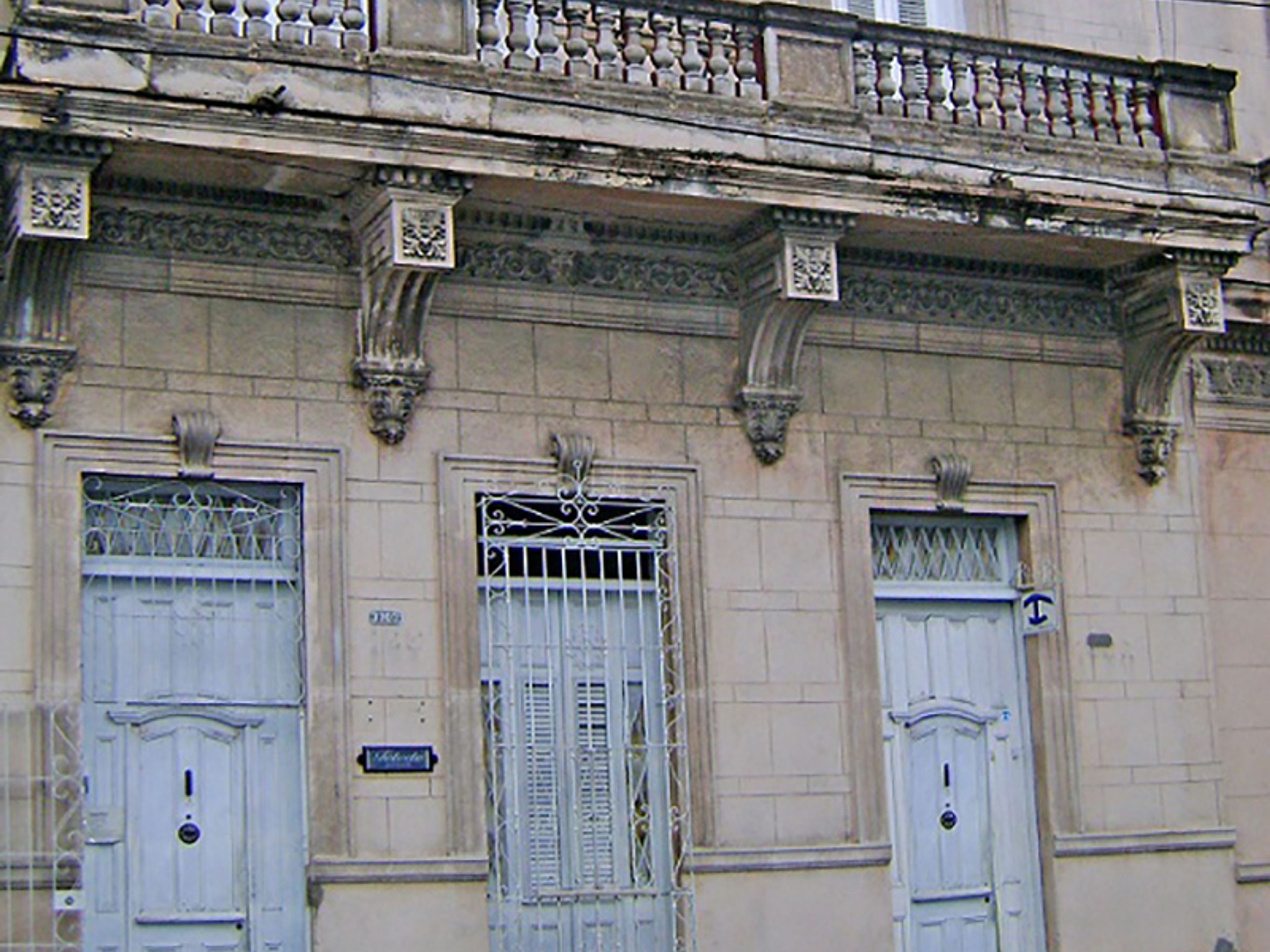 Hostal Tania y Adrian, AVENIDA 66, No. 3705
