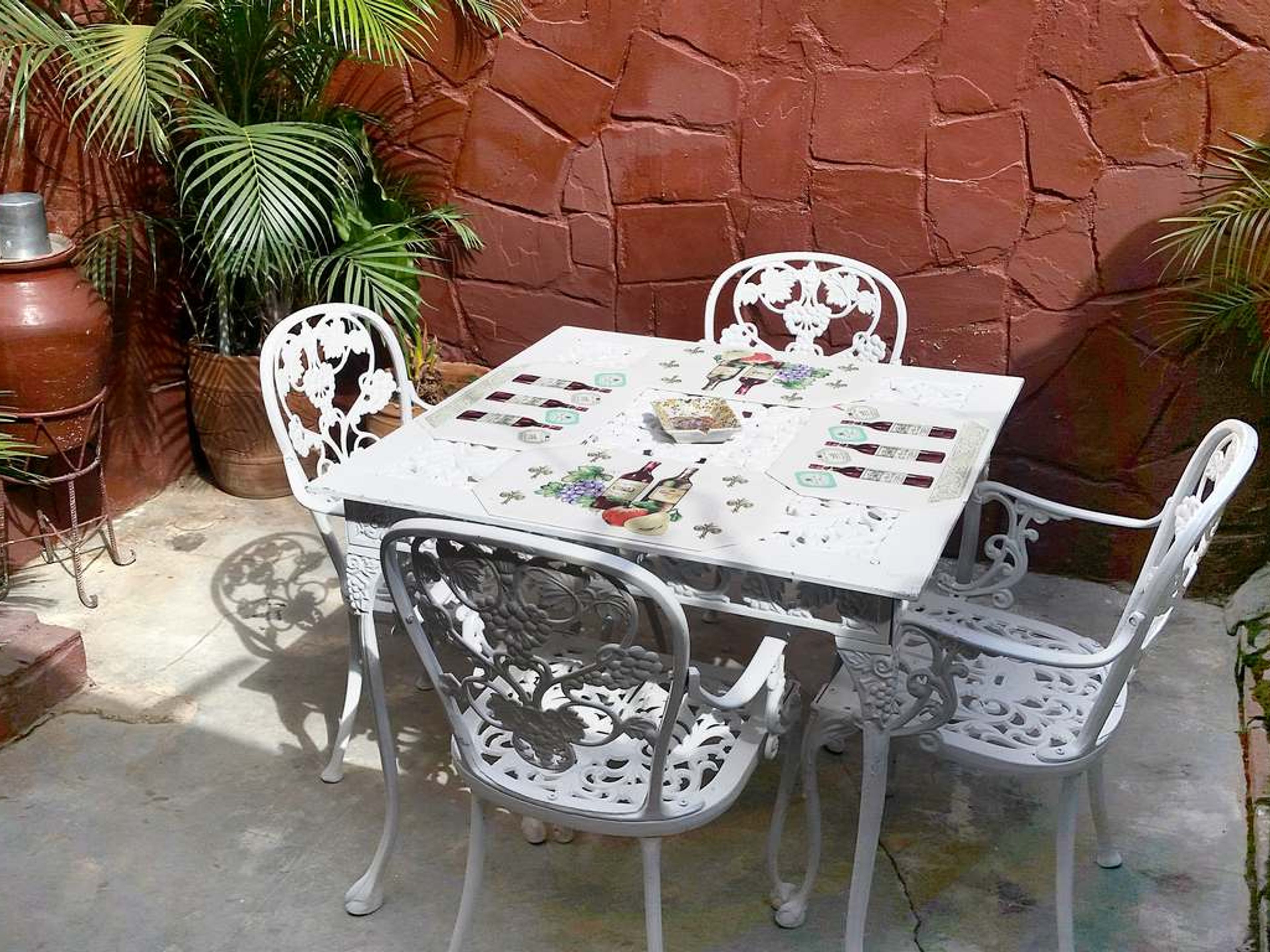 Casa Doña Cuca, PIRO GUINART (Boca) No. 249House's interior patio view