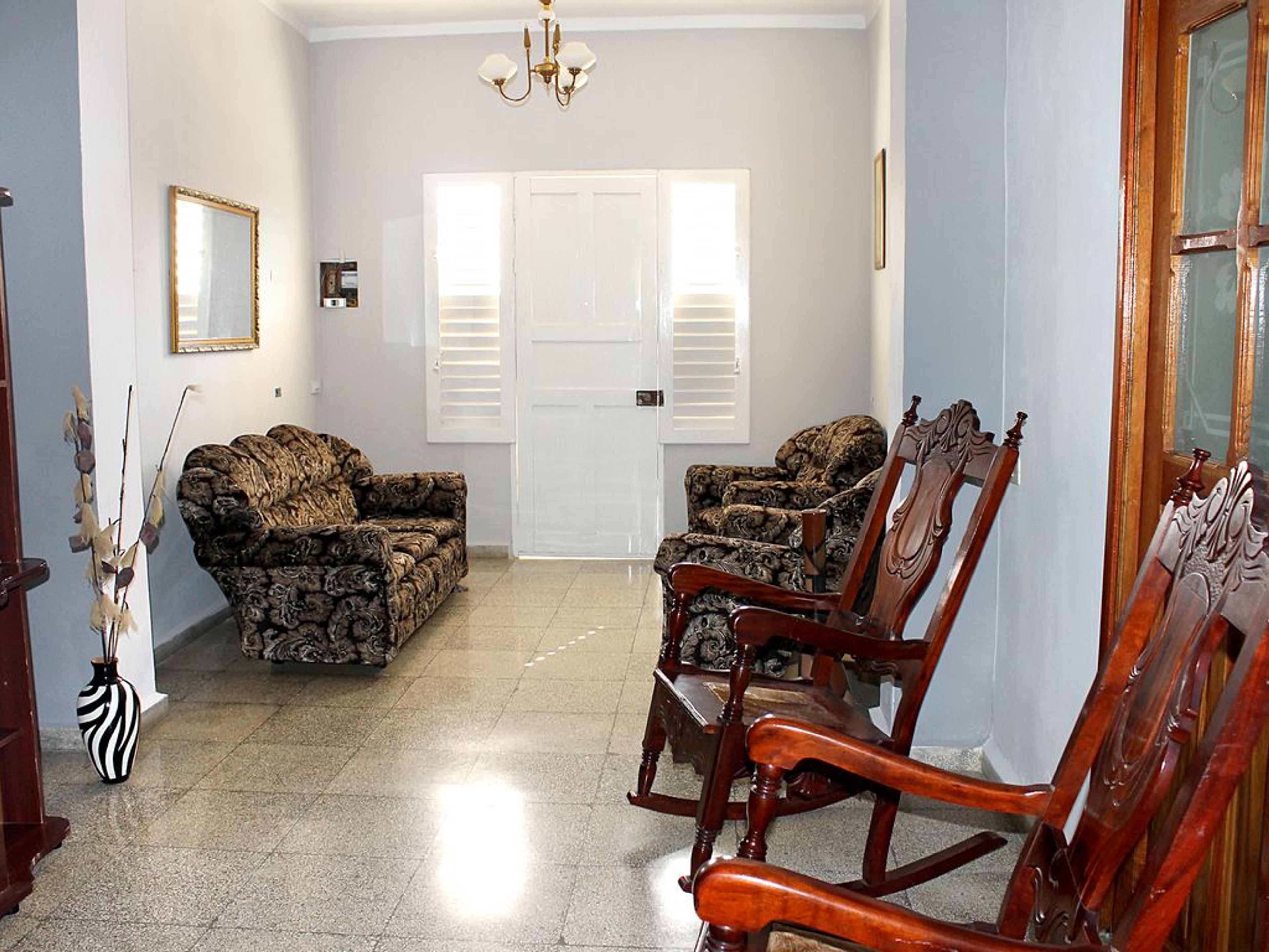 Hostal Las Américas 119, ANDRÉS BERRO MACIA (América), No. 119House's living room