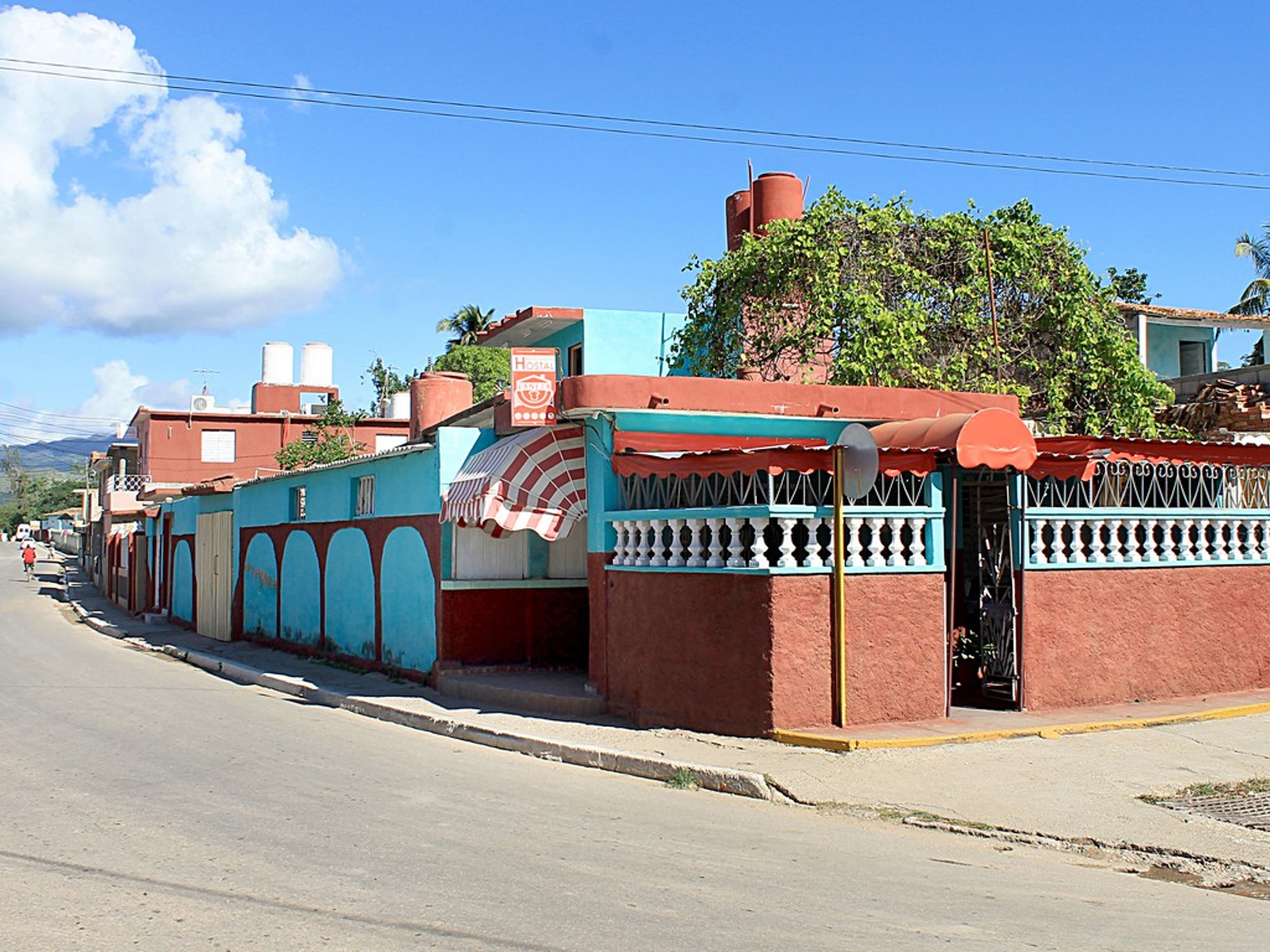 Hostal Vaneza, SANTIAGO ESCOBAR (Callejón del Olvido), No.9Trinidad old city and house's panoramic view