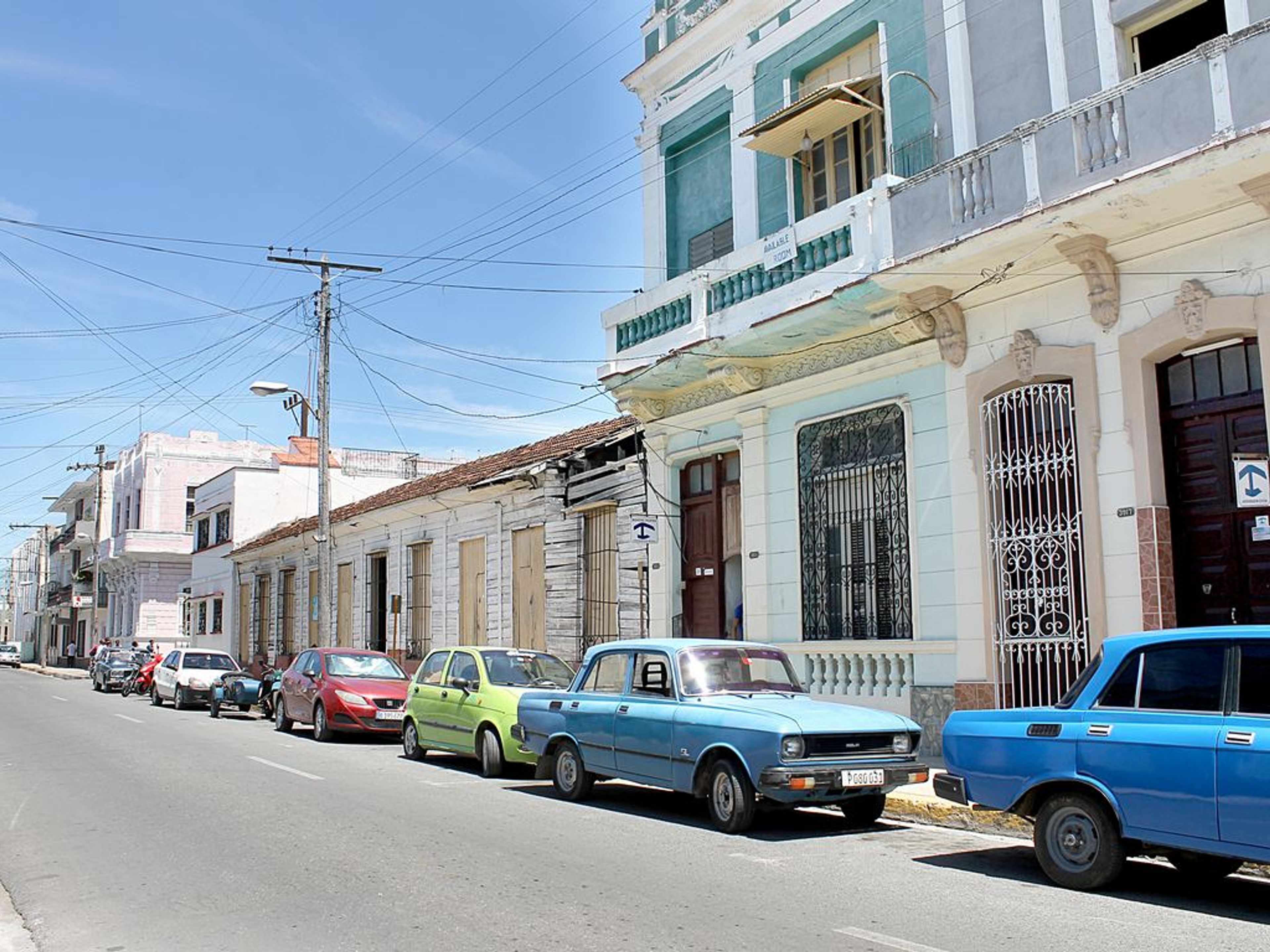 Pensión Bosch, AVENIDA SAN FERNANDO, No.3917Cienfuegos city and house's panoramic view