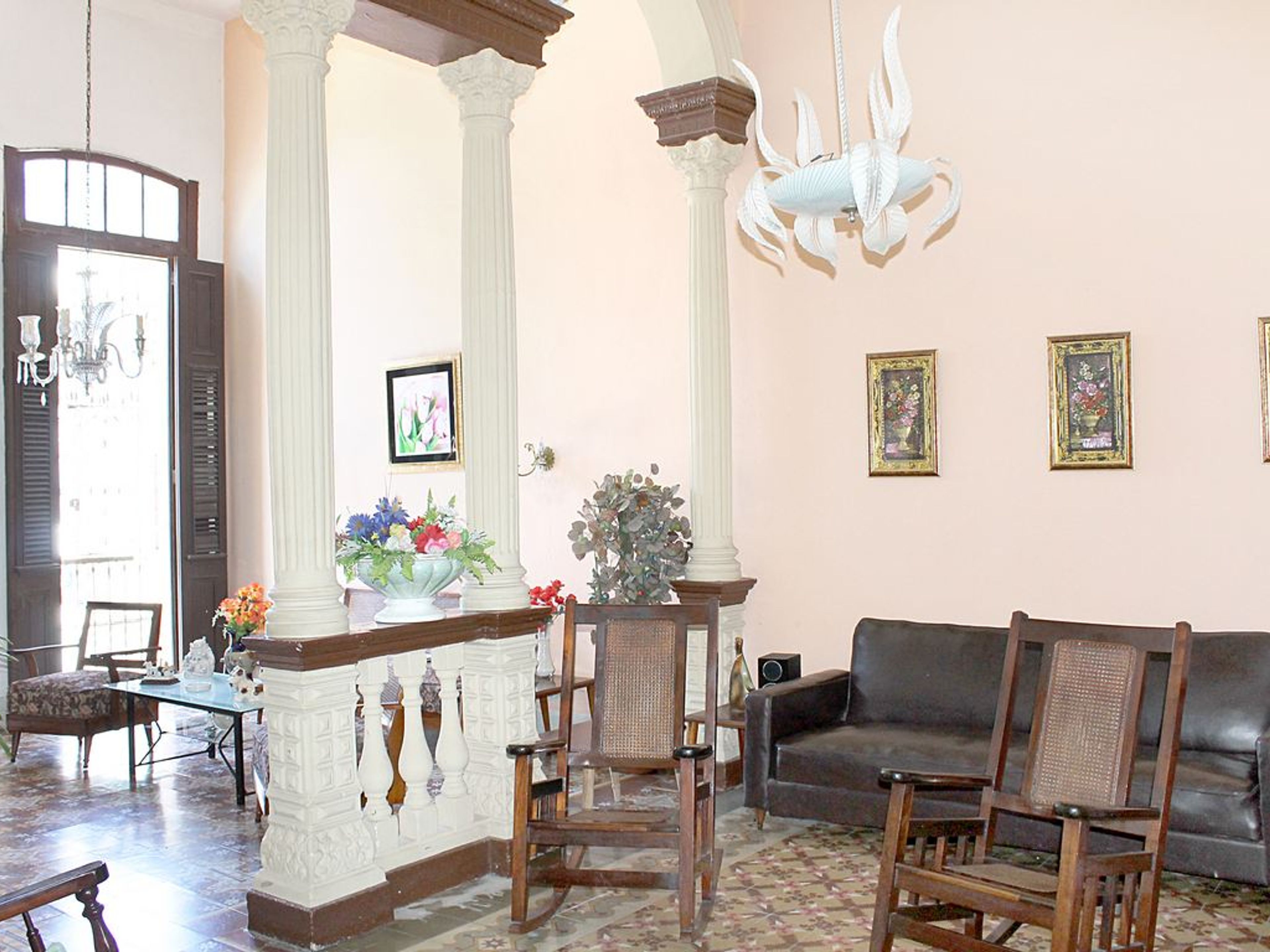 Pensión Bosch, AVENIDA SAN FERNANDO, No.3917House's living room