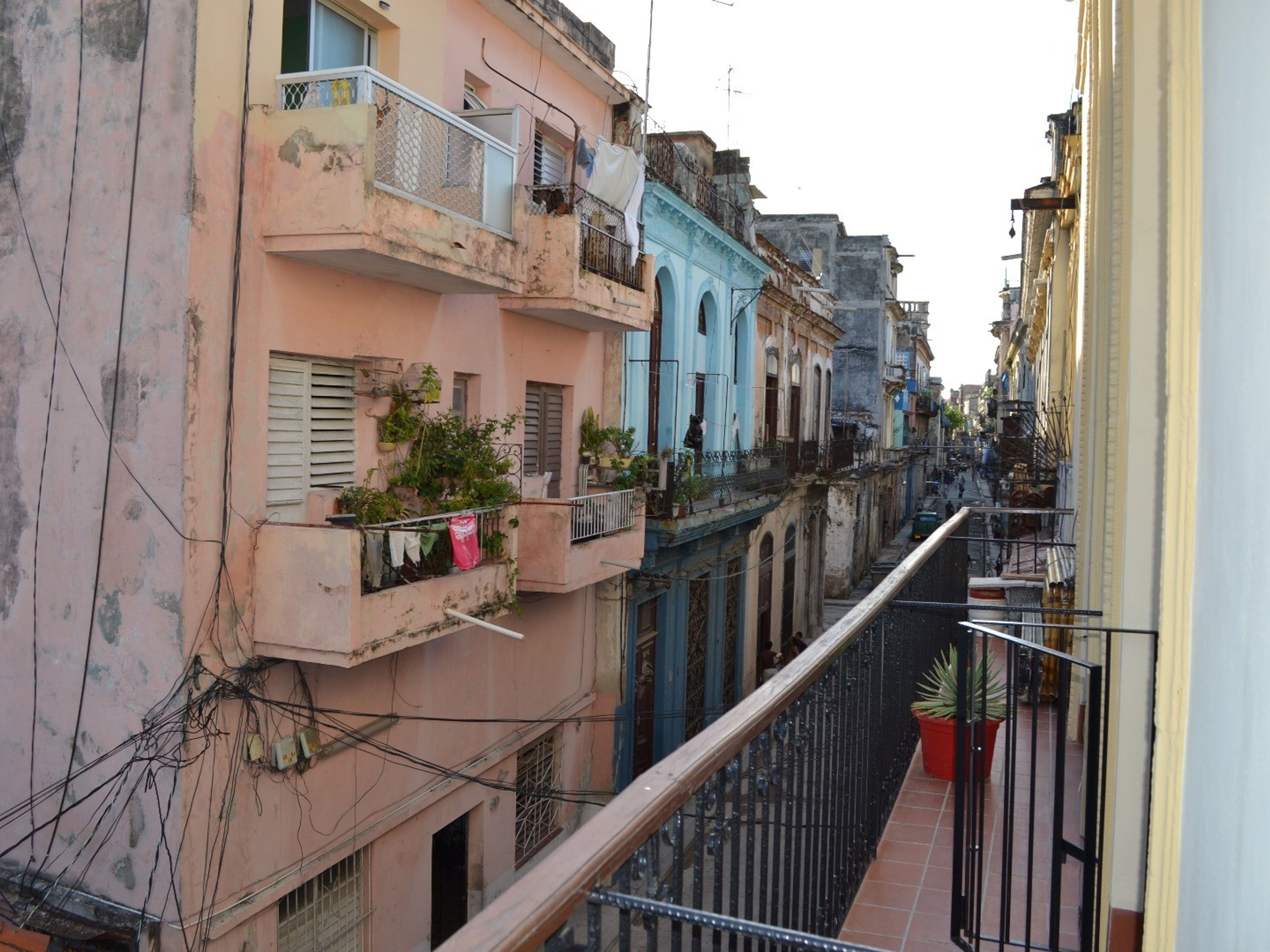 Casa Aurora y Julio, MERCED, No. 14 AltosHouse balcony view