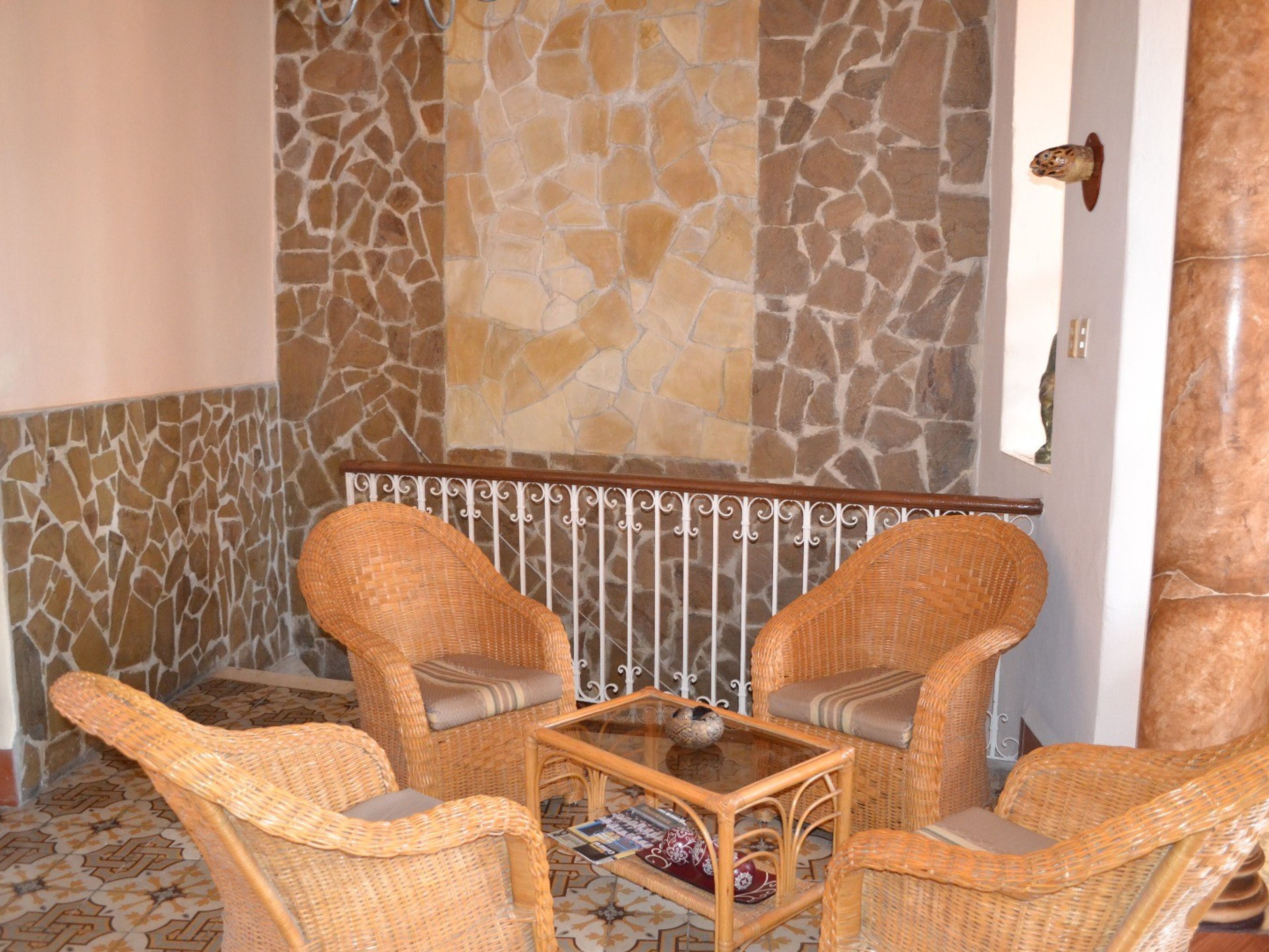 Casa Aurora y Julio, MERCED, No. 14 AltosHouse living room