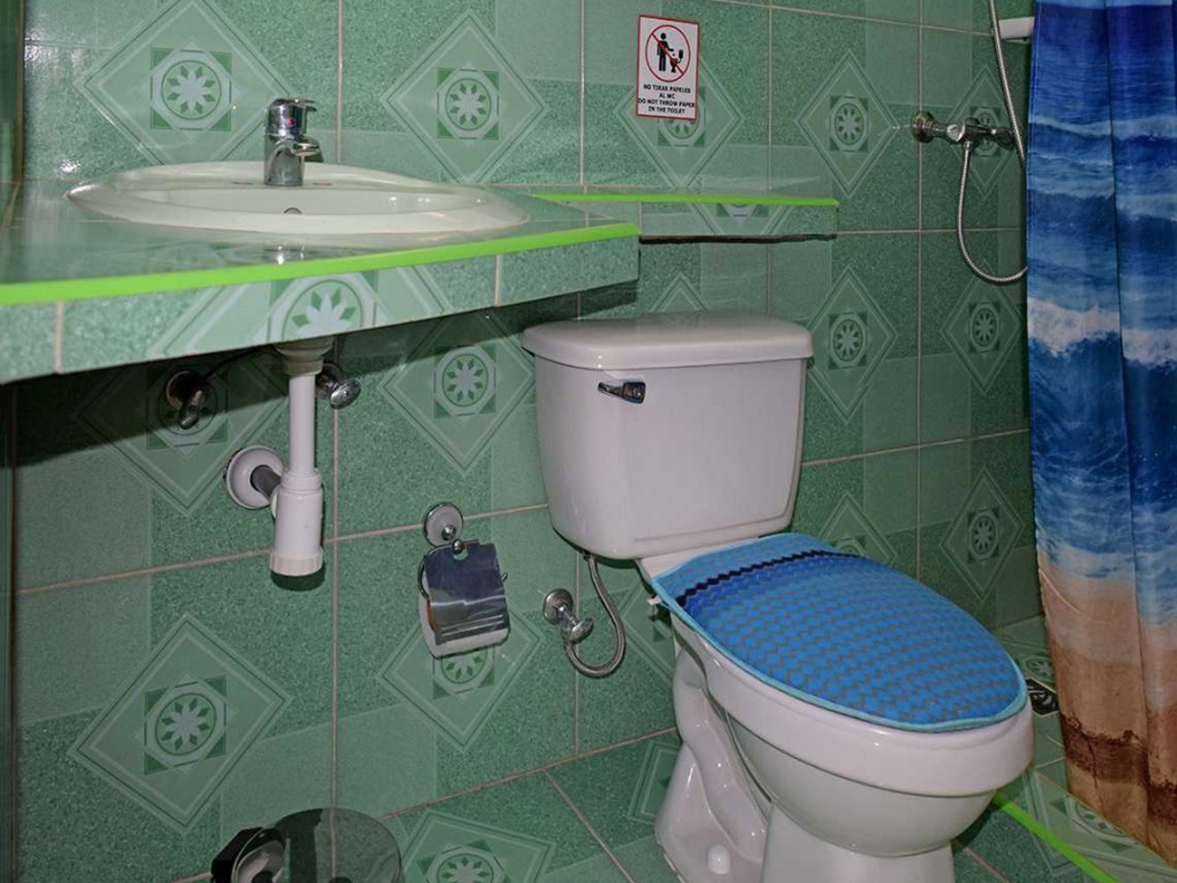 Hostal Shalom, SANTIAGO ESCOBAR, No. 162 - Bathroom's 1 view
