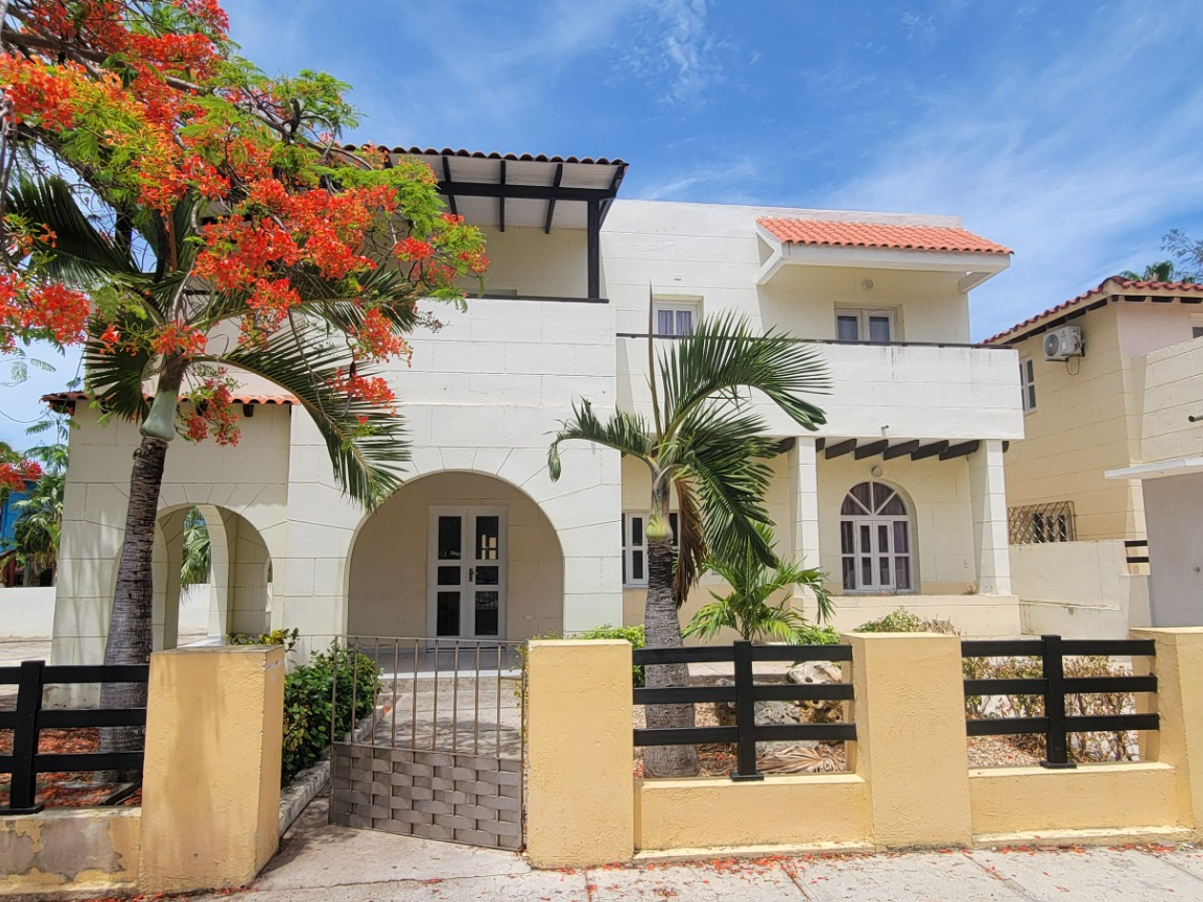 Casa 436 Acuazul, Calle 14