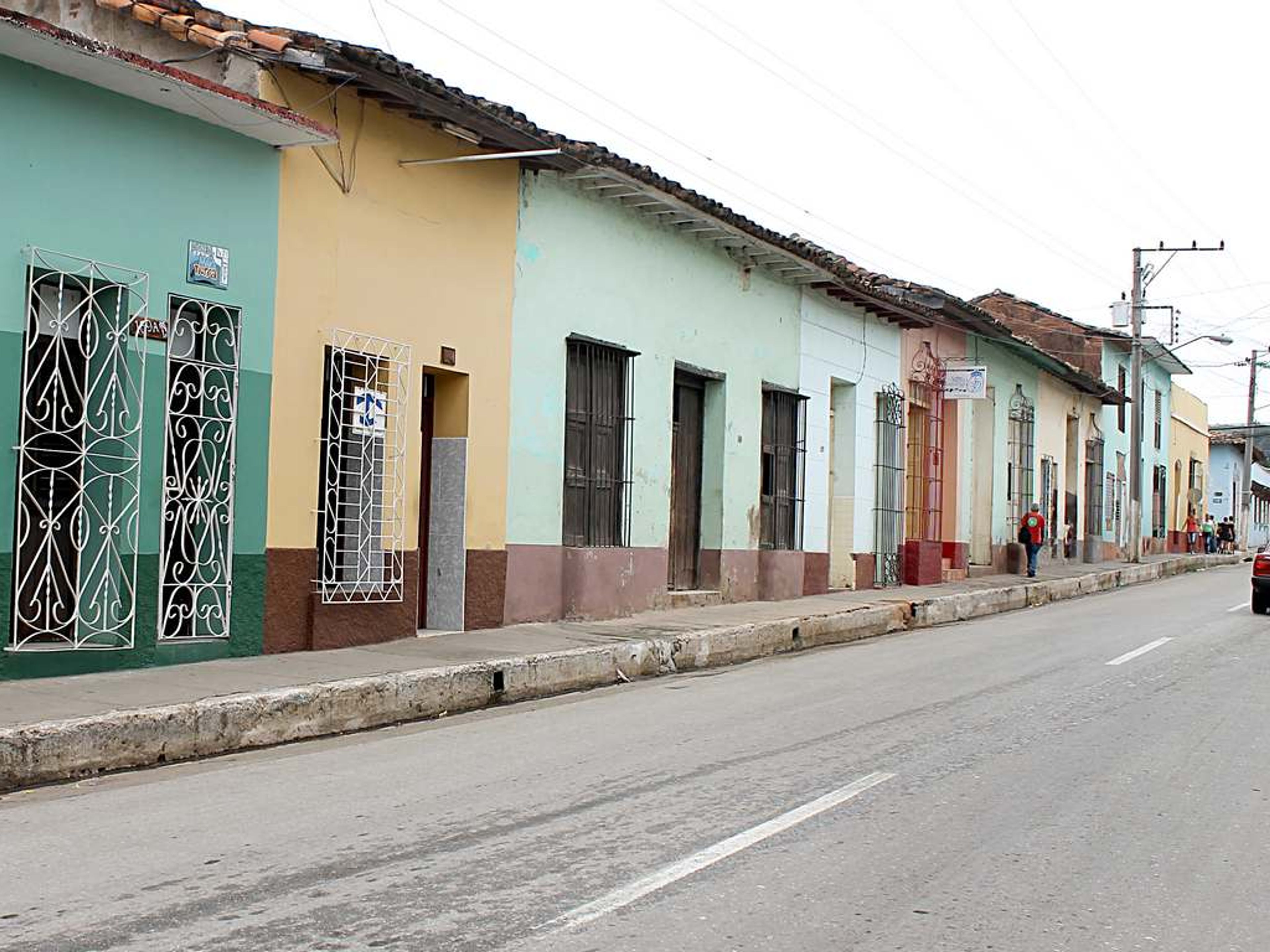 Hostal Mar y Tierra, CAMILO CIENFUEGOS (Santo Domingo), No. 169Trinidad old city and house's panoramic view