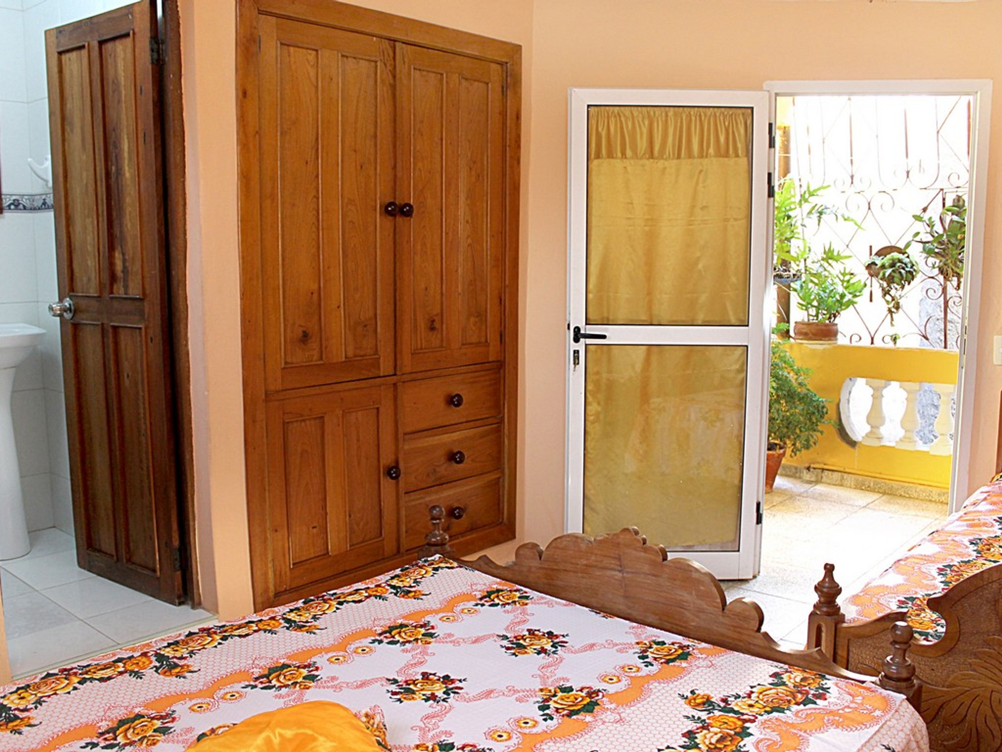 Hostal Tony y la China, DESENGAÑO, No. 293null
