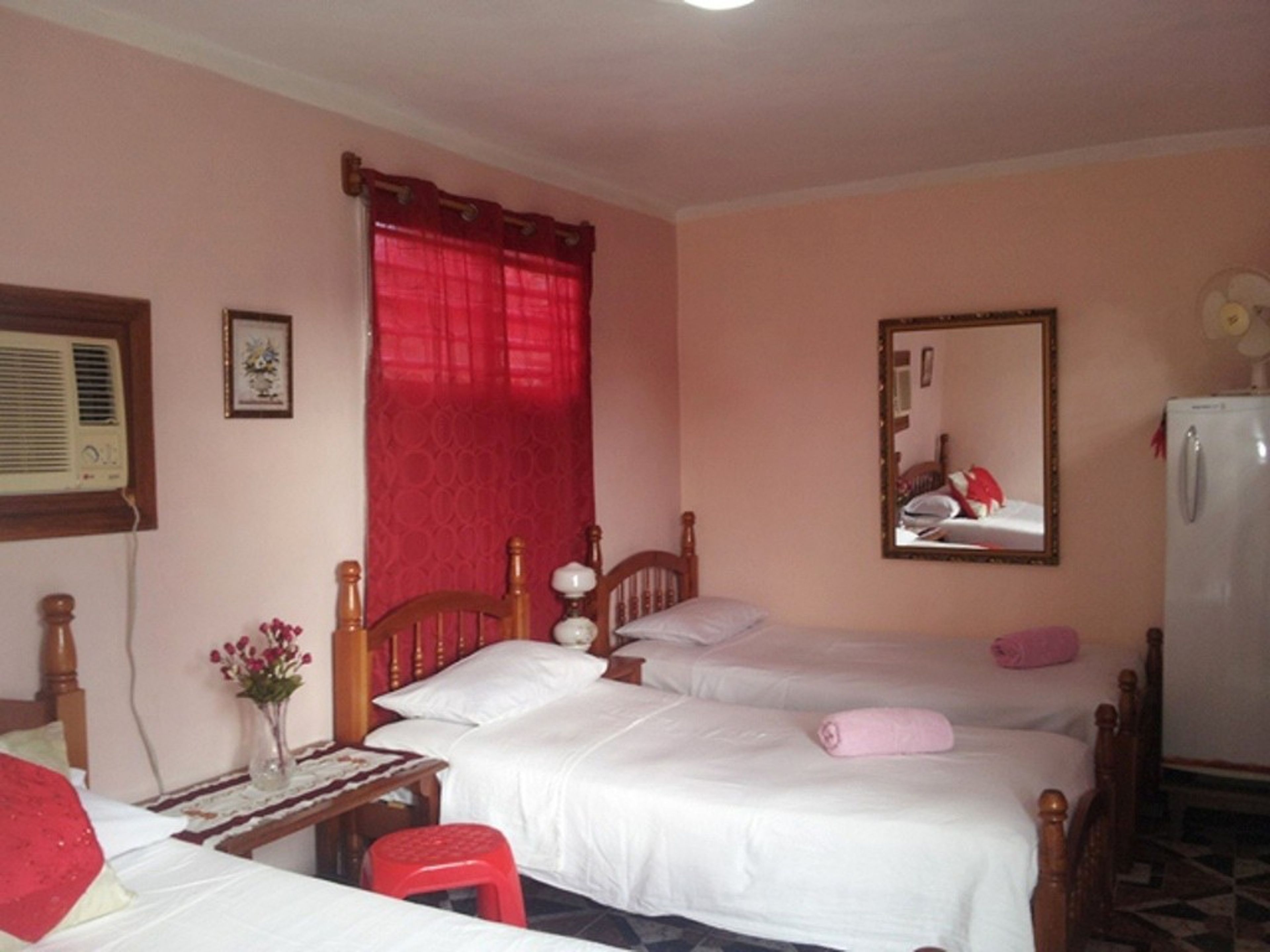 Hostal La Caridad, LINO PÉREZ, No. 173Standard room 1