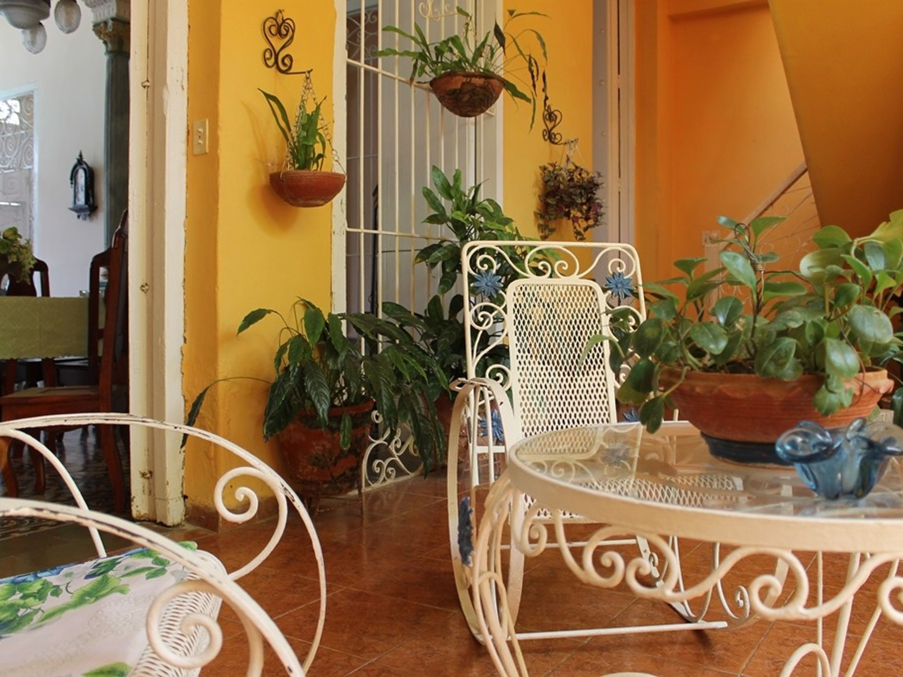 Hostal Casa José y Fátima, FRANCISCO J. ZERQUERA (Rosario), No. 159House's inside patio view
