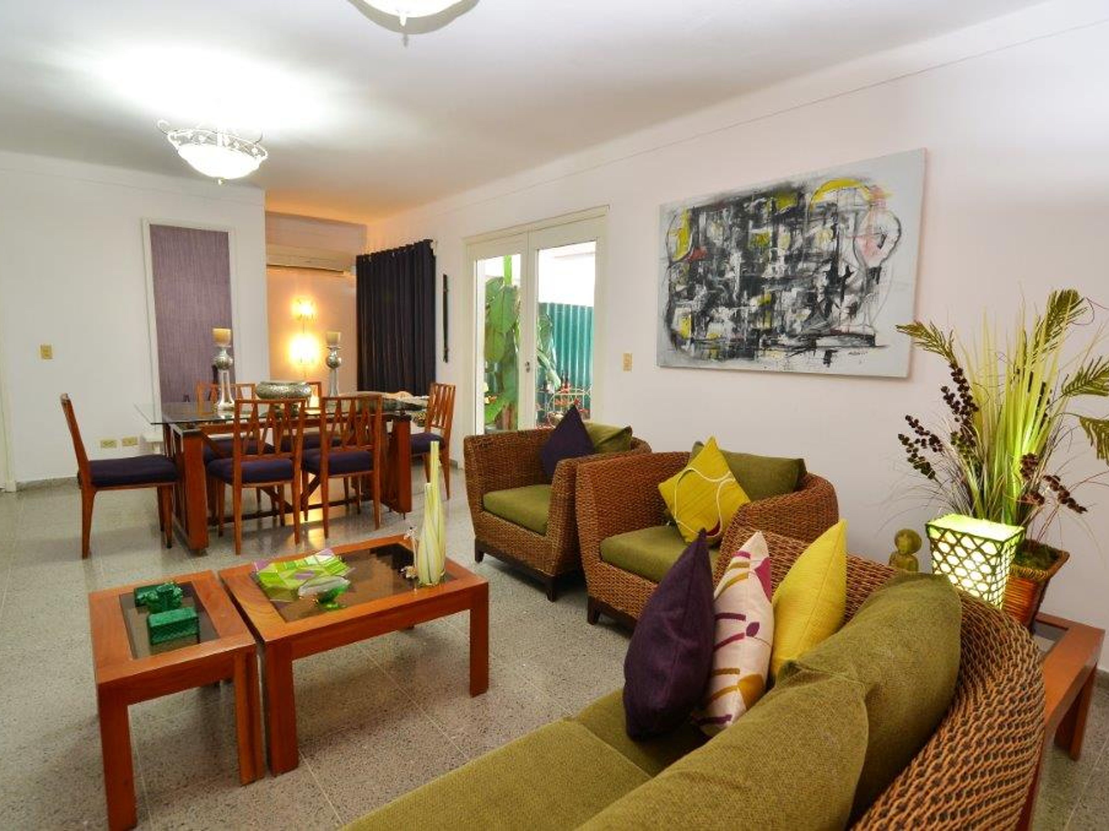 Casa Dari, CALLE 38, No. 707House's living-dinning room