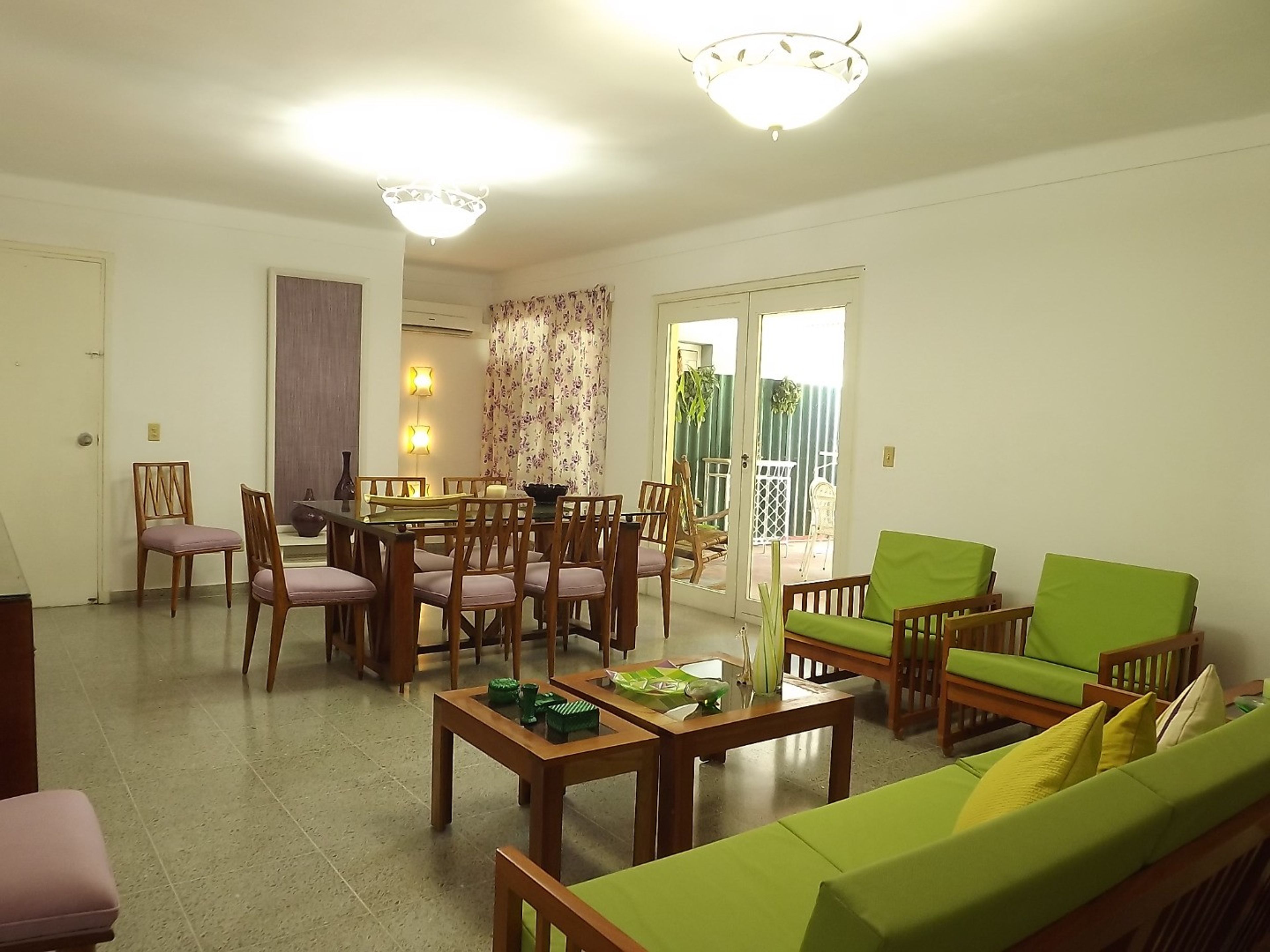 Casa Dari, CALLE 38, No. 707House's living room