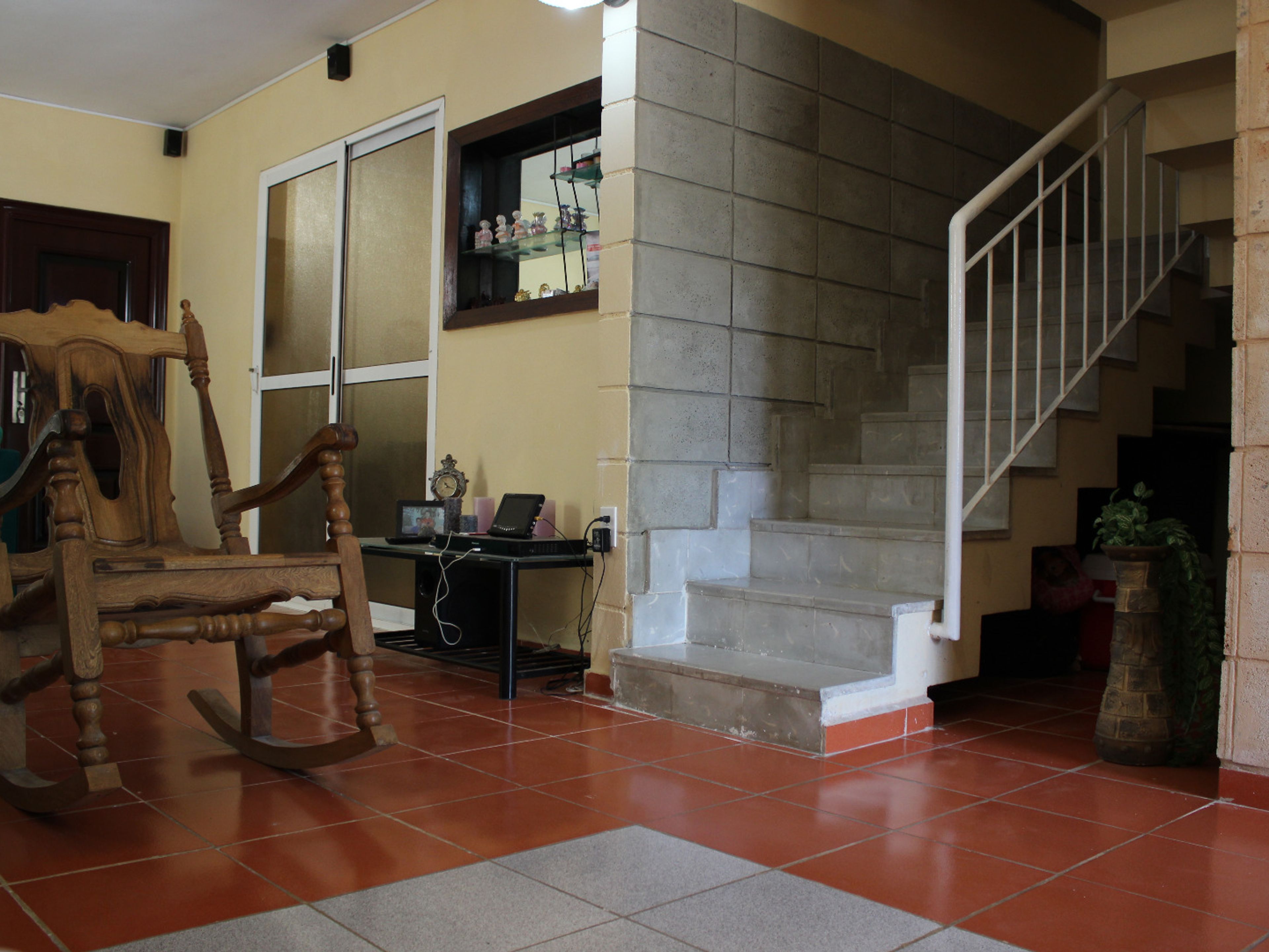 Casa Almendares, CALLE PARQUE, No. 65House's stairs to the rooms