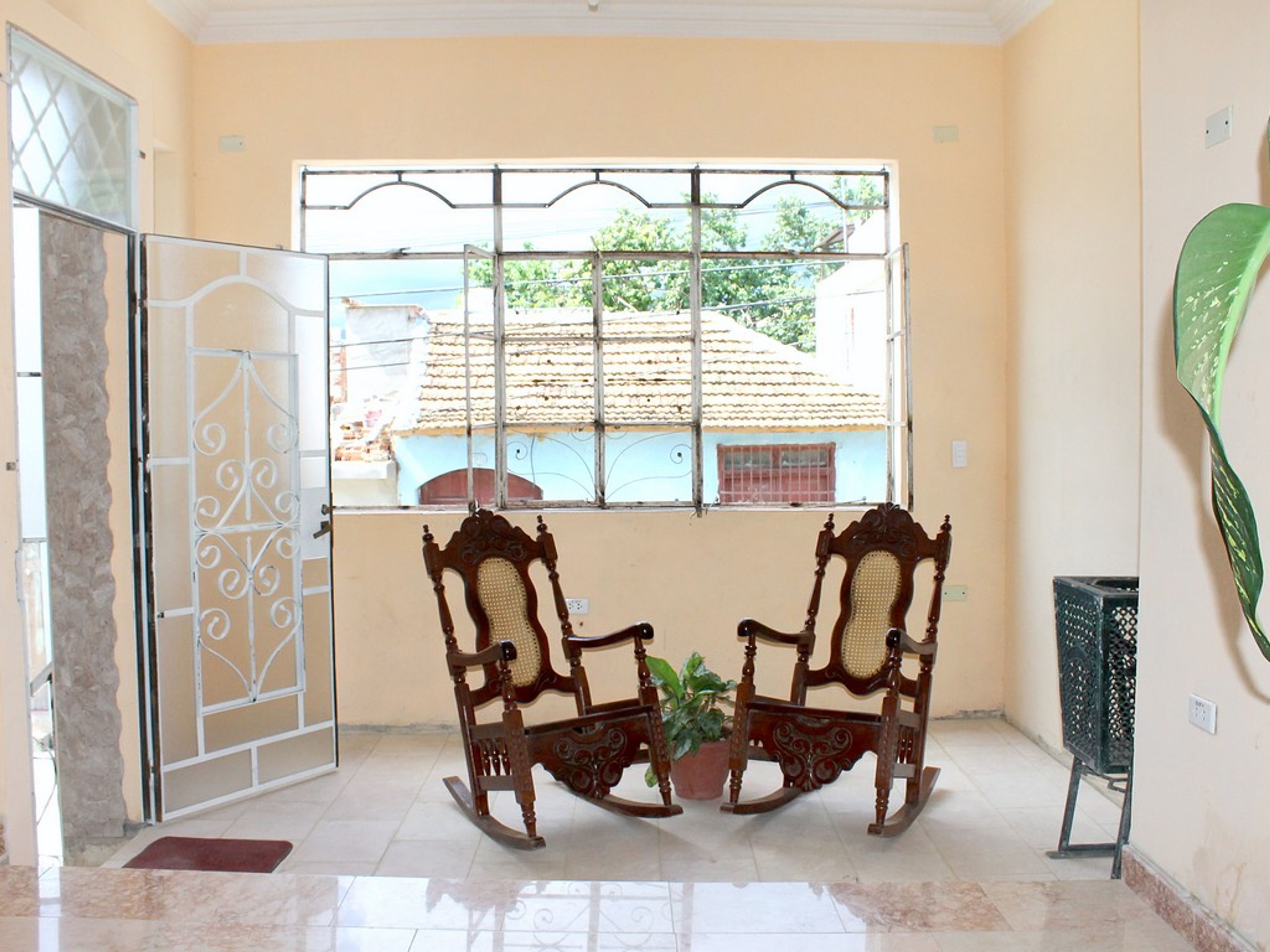 Hostal Juan Fernandez, PIRO GUINART (Boca), No. 108House's living room