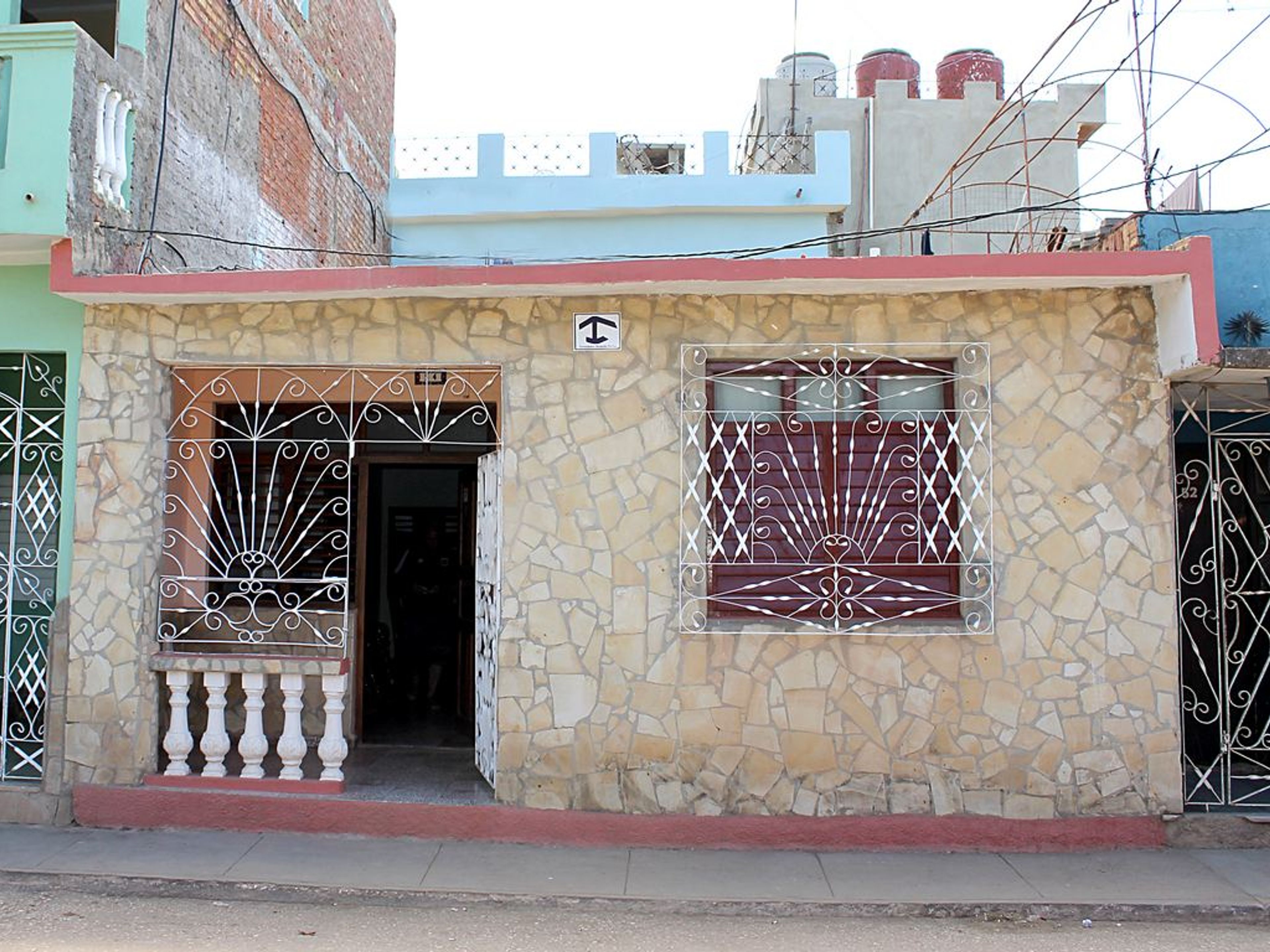 Hostal Mirabal Albelo, SIMÓN BOLÍVAR (Desengaño), No.54