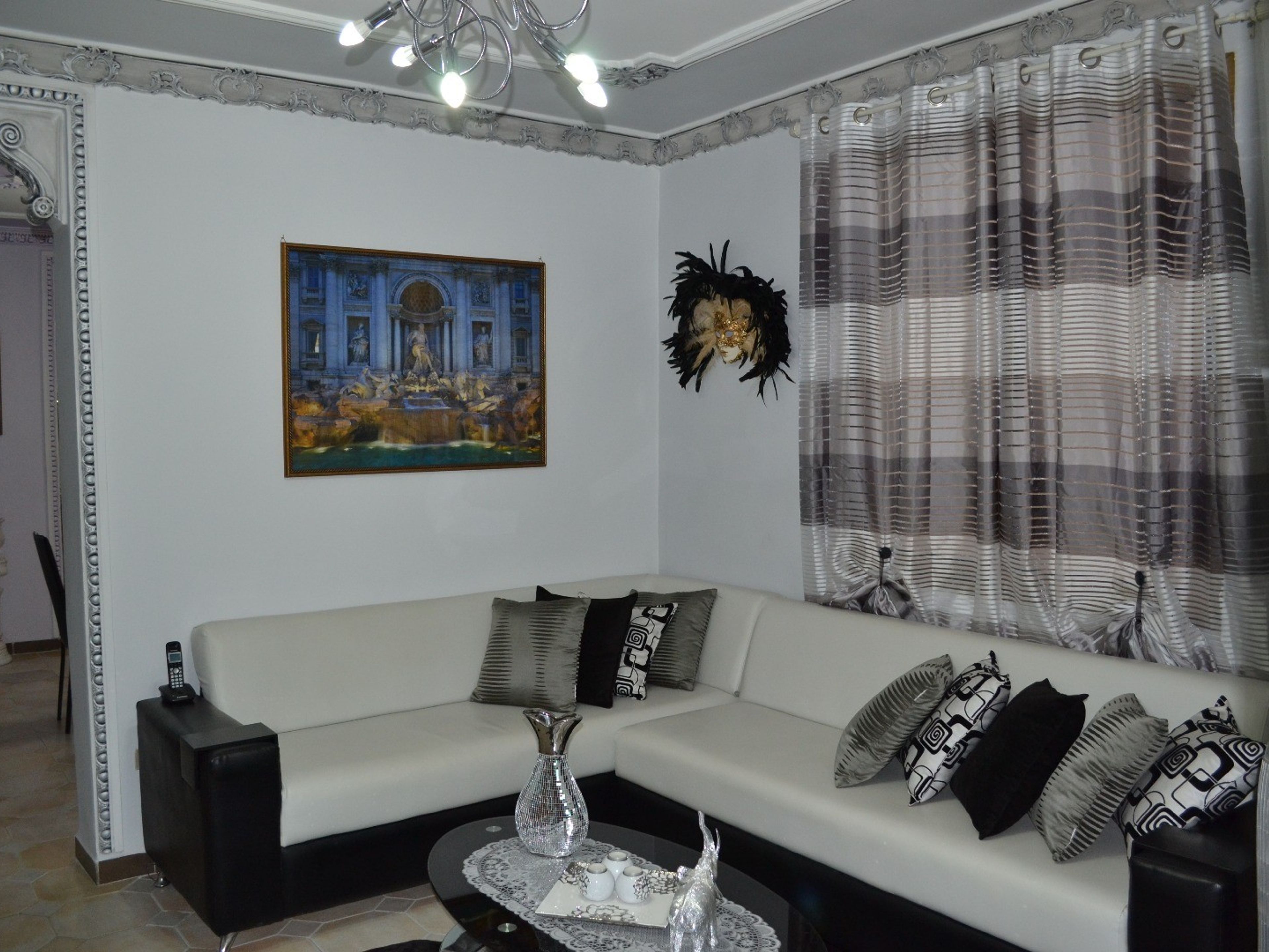 Casa Venezia, OFICIOS, No. 301Apartment's living room