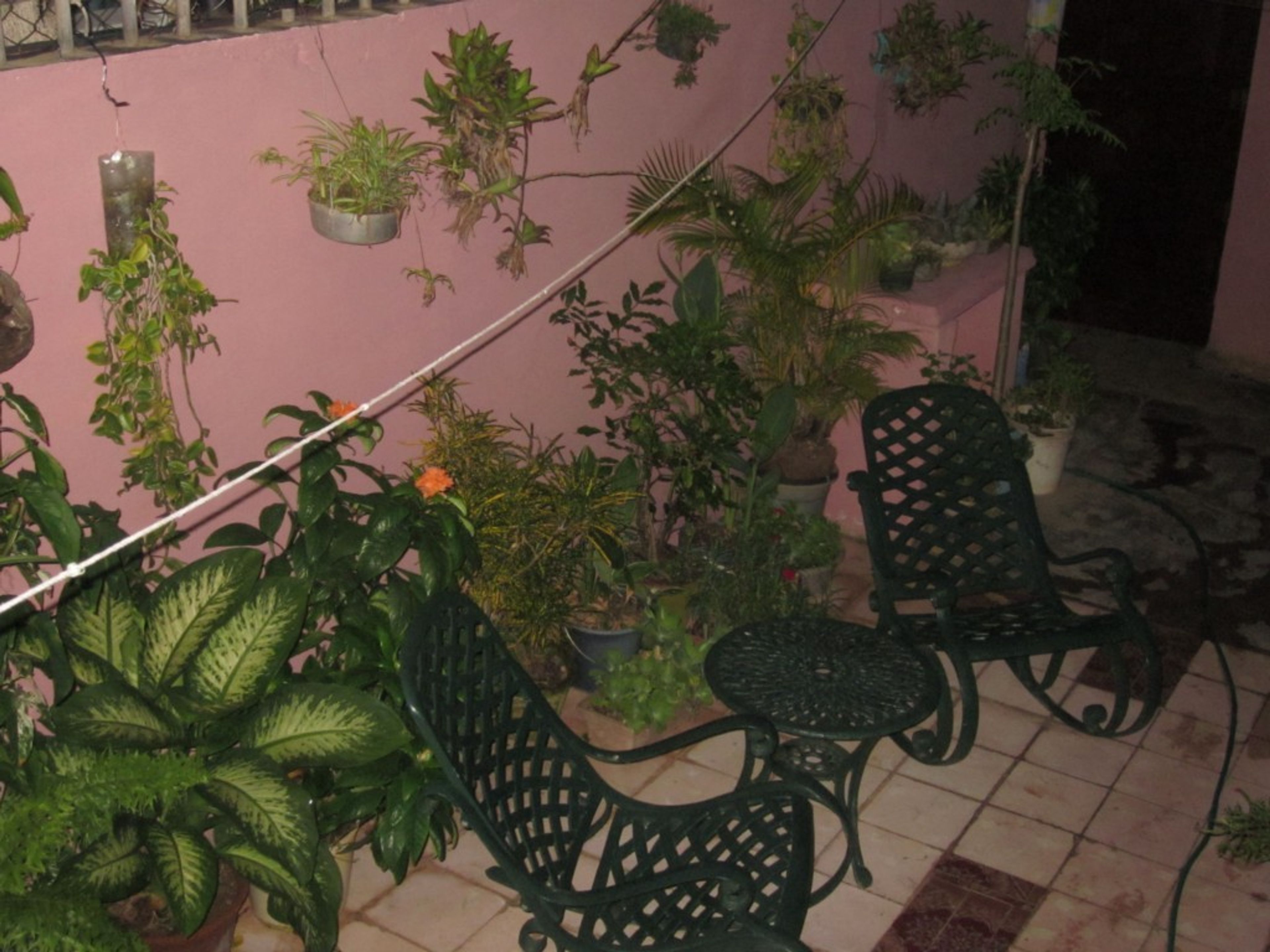 Casa Yamile, FRANK PAÍS, No. 6Inside patio view