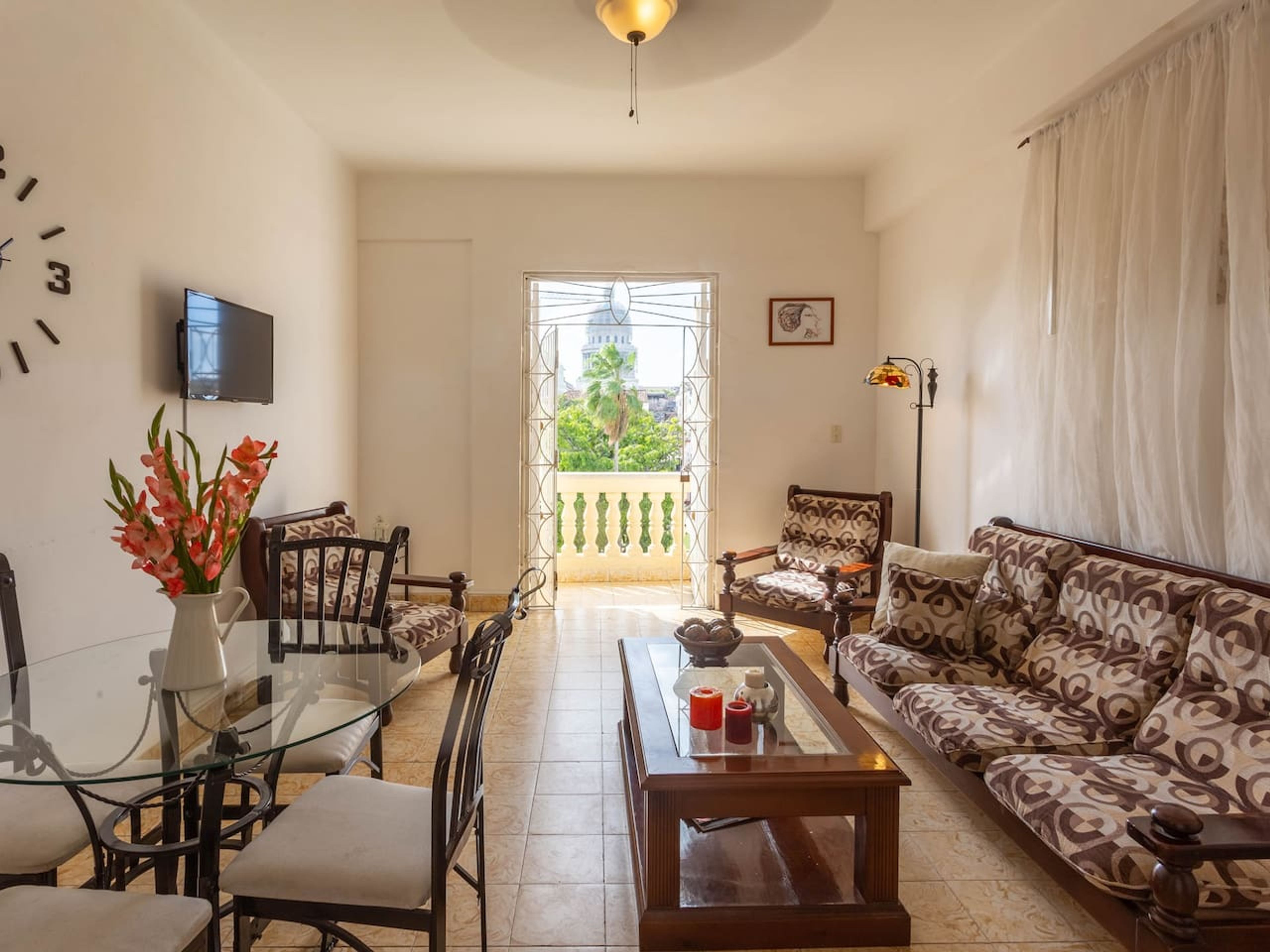 Havana Capitol Apartment, VILLEGAS, No 357Apartment's inside view