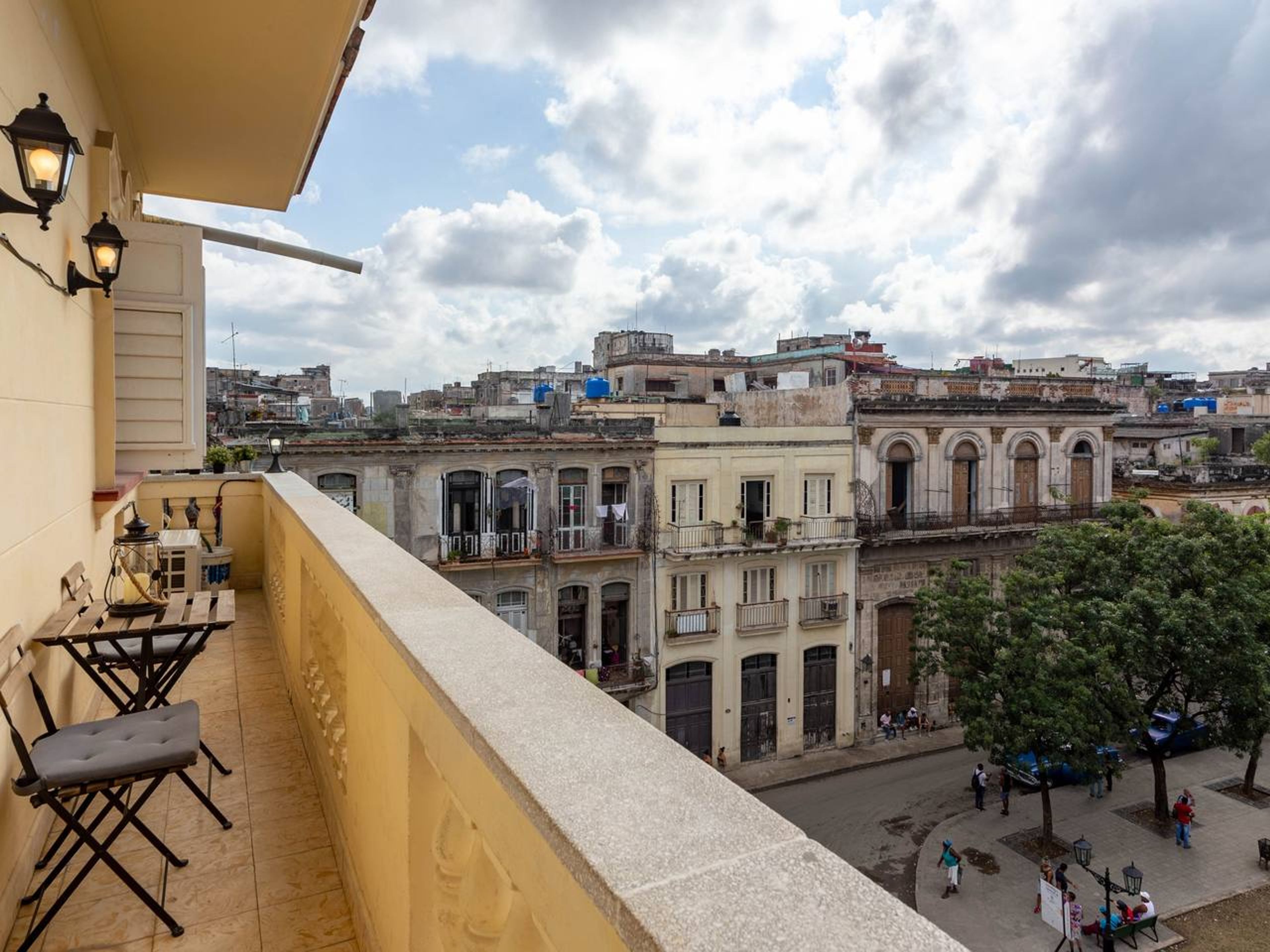Havana Capitol Apartment, VILLEGAS, No 357Balcony´s details